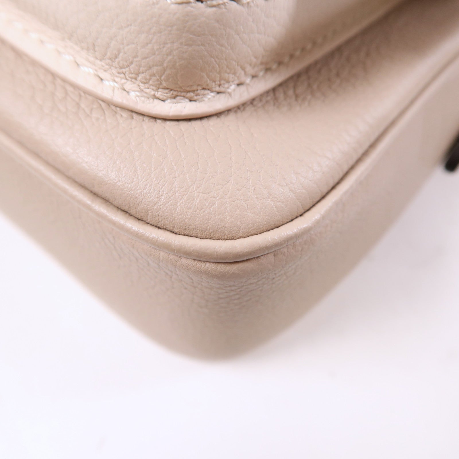 LOUIS VUITTON 牛皮皮革Lockme Tender金扣肩背袋米色