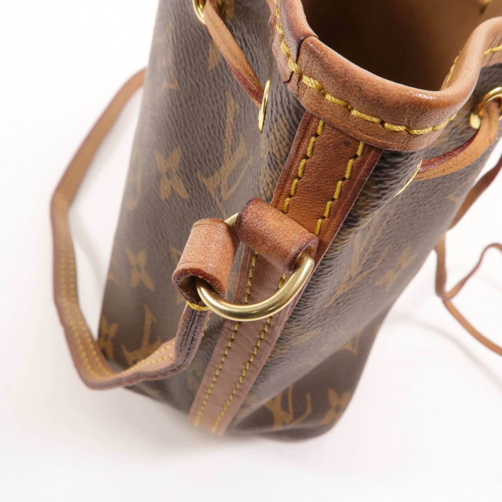 LOUIS VUITTON Monogram Nano Noe肩背袋