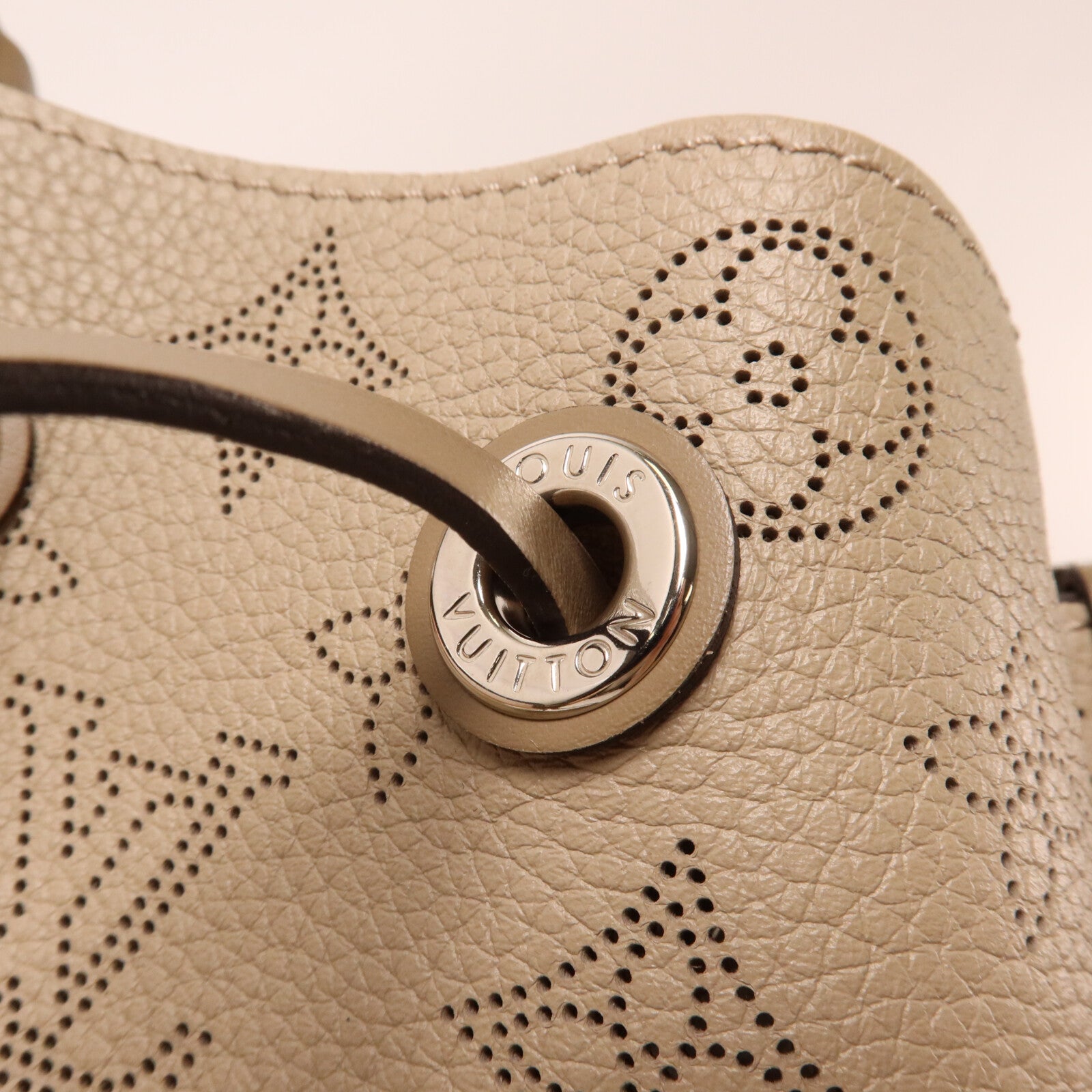 LOUIS VUITTON Mahina Muria手挽肩背兩用袋