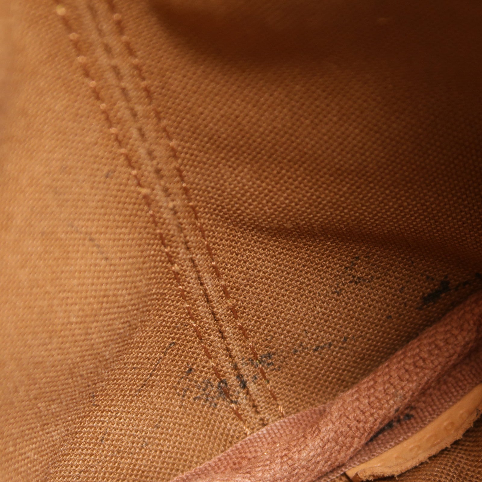LOUIS VUITTON Monogram Nano Noe肩背袋