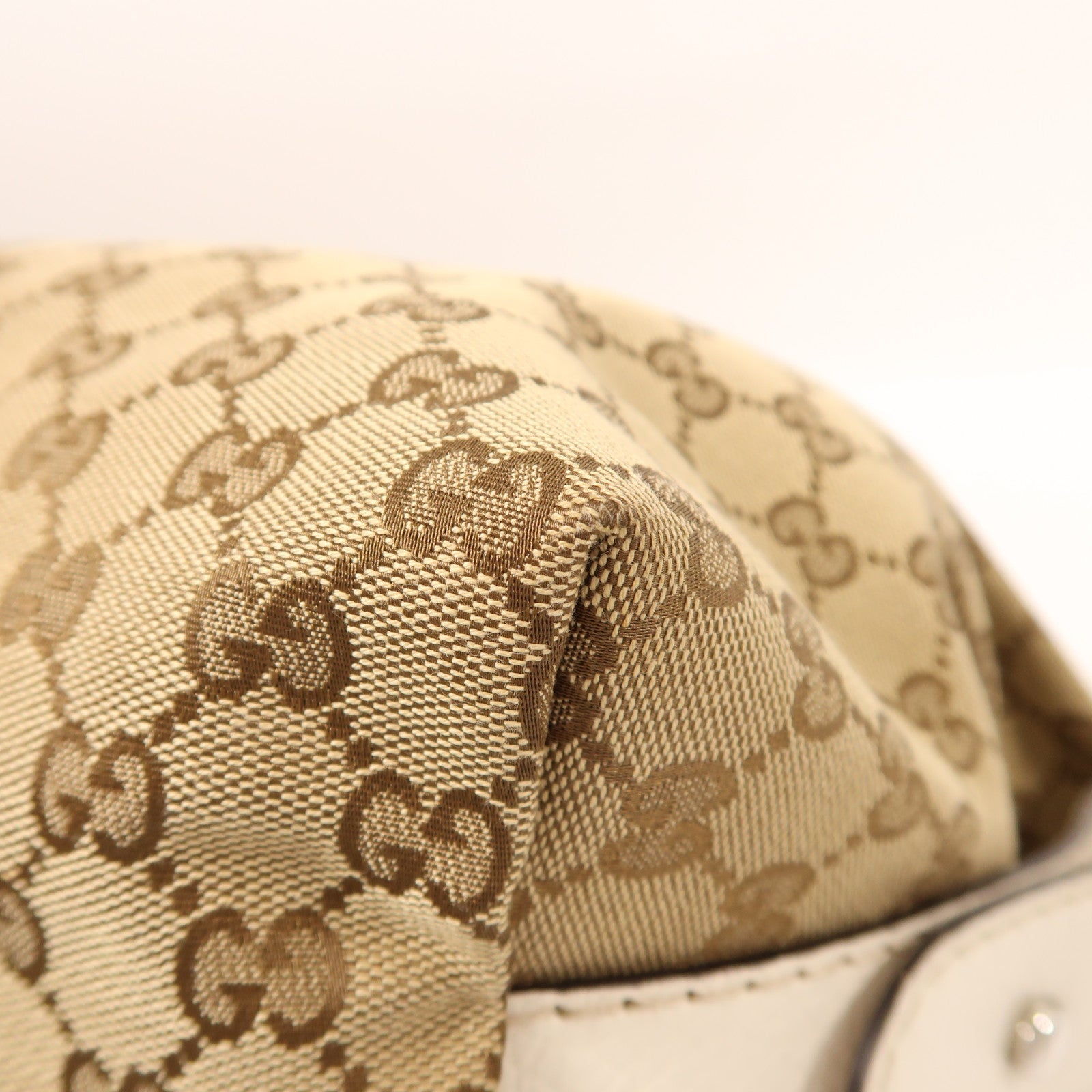 GUCCI 帆布Hand Bag銀扣手挽袋