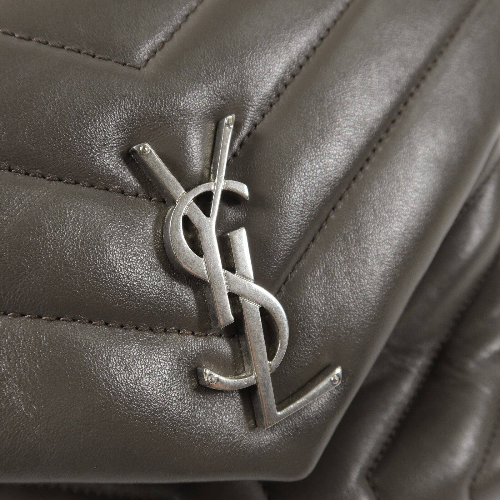 YVES SAINT LAURENT 牛皮皮革Lou Lou Small鏈帶肩背袋