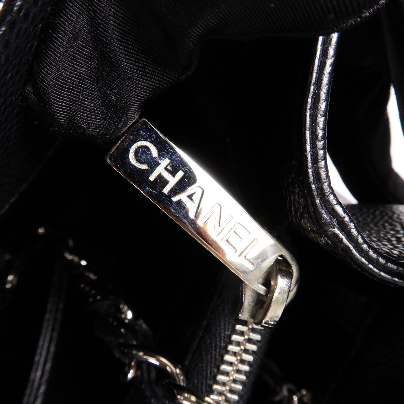 CHANEL 牛皮皮革GST Grand Shopping Tote Bag鏈帶肩背袋