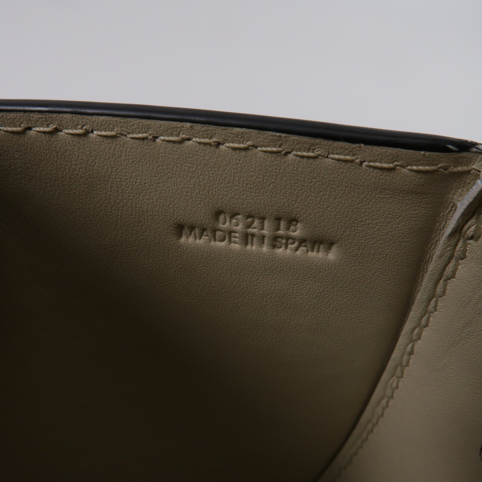LOEWE 牛皮皮革Heel Duo肩背袋