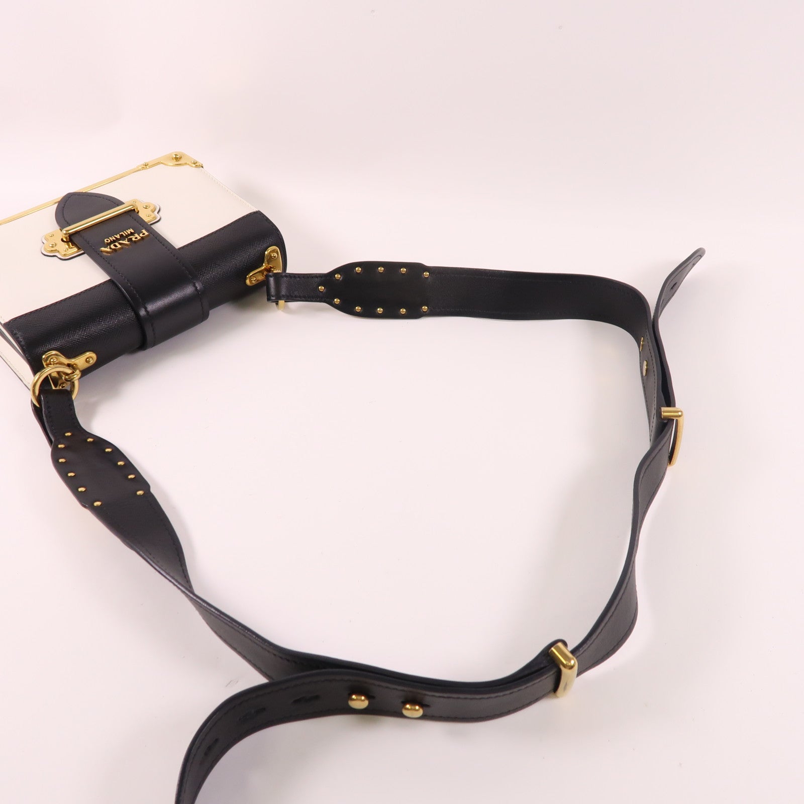 PRADA 皮革Cahier金扣肩背袋