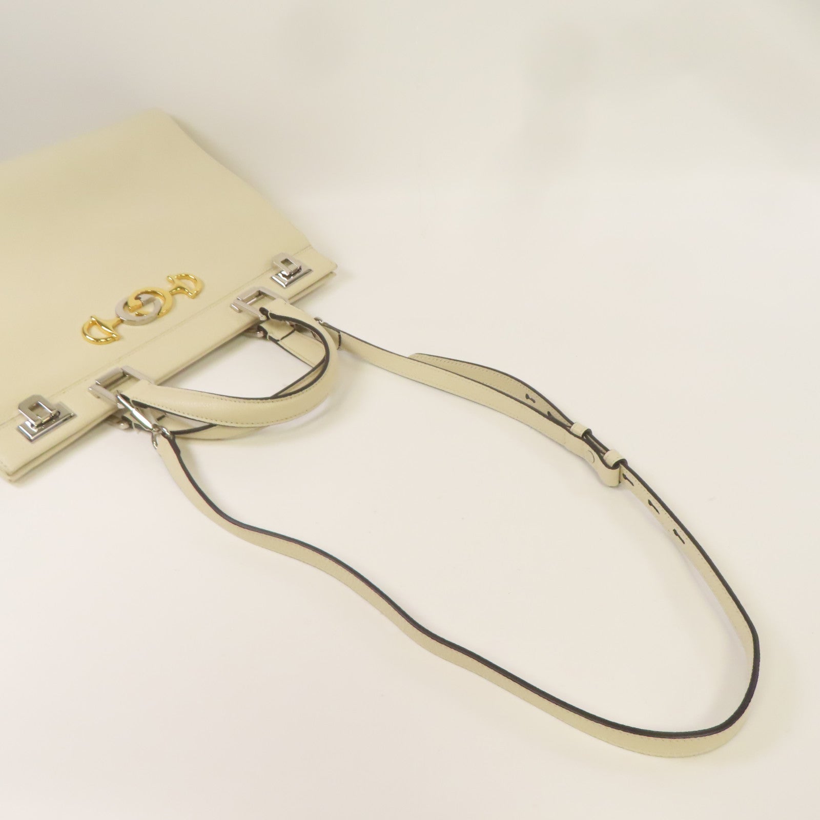 GUCCI 牛皮皮革Zumi Medium Bag手挽肩背兩用袋白色