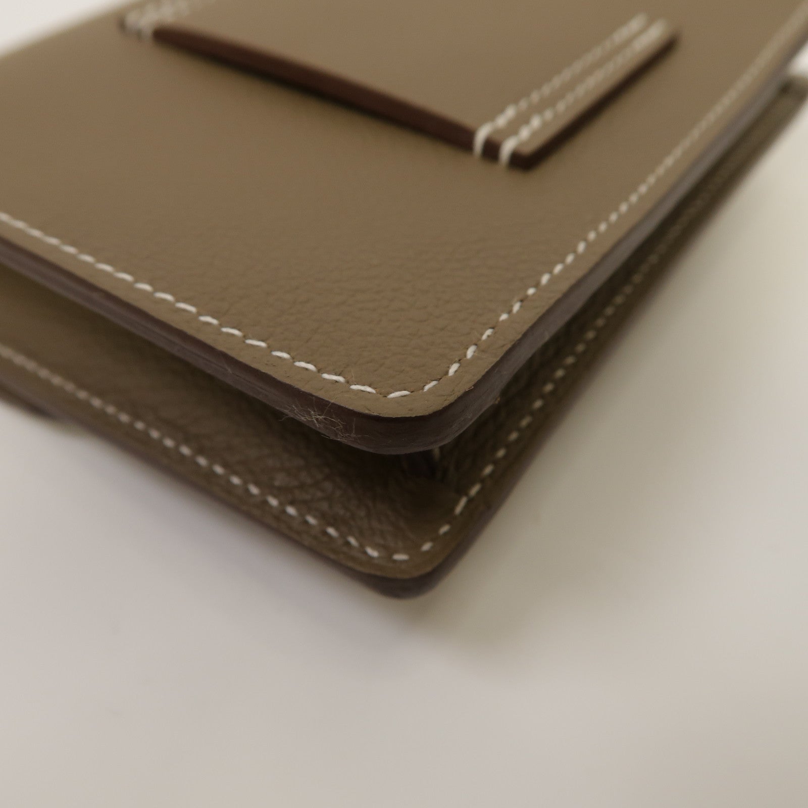 HERMES 【激減優惠】Evercolor皮革Roulis Slim金扣折疊錢包大象灰色