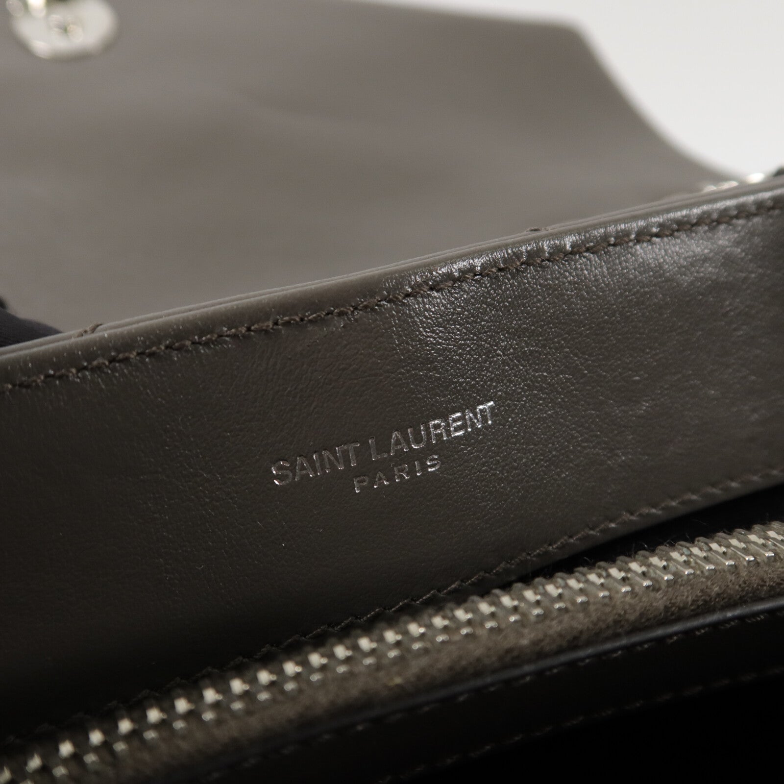 YVES SAINT LAURENT 牛皮皮革Lou Lou Small鏈帶肩背袋
