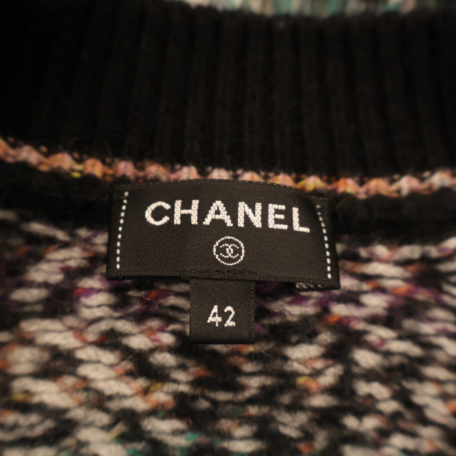 CHANEL Knit Sweater針織