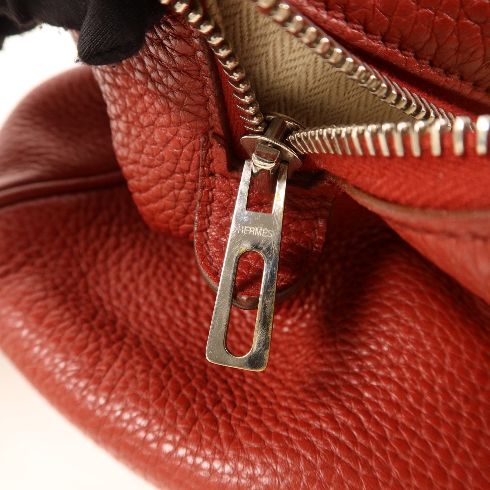 HERMES Clemence皮革Victoria 35銀扣手挽袋Rouge Garance