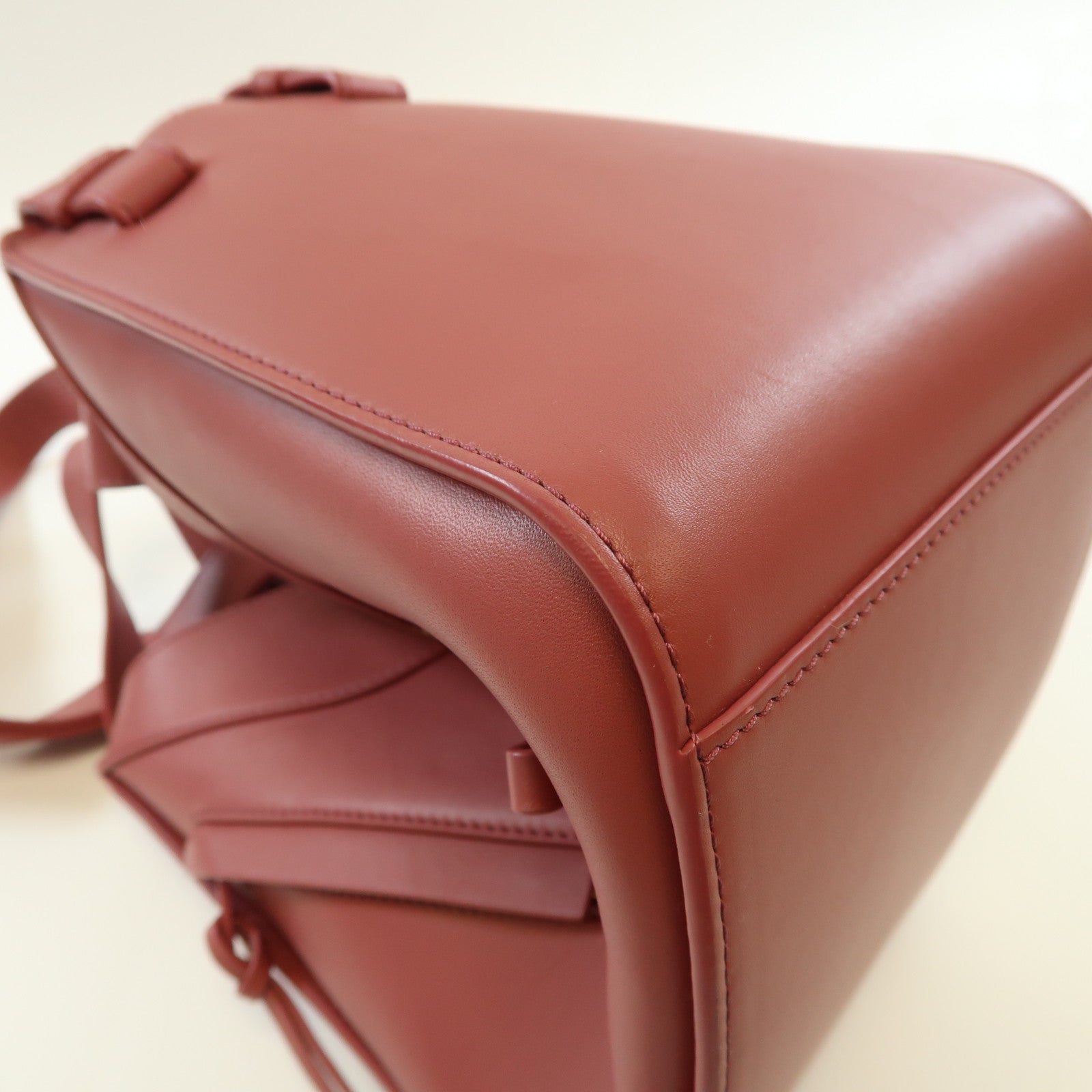 LOEWE 牛皮皮革Hammock金扣手挽肩背兩用袋粉紅色