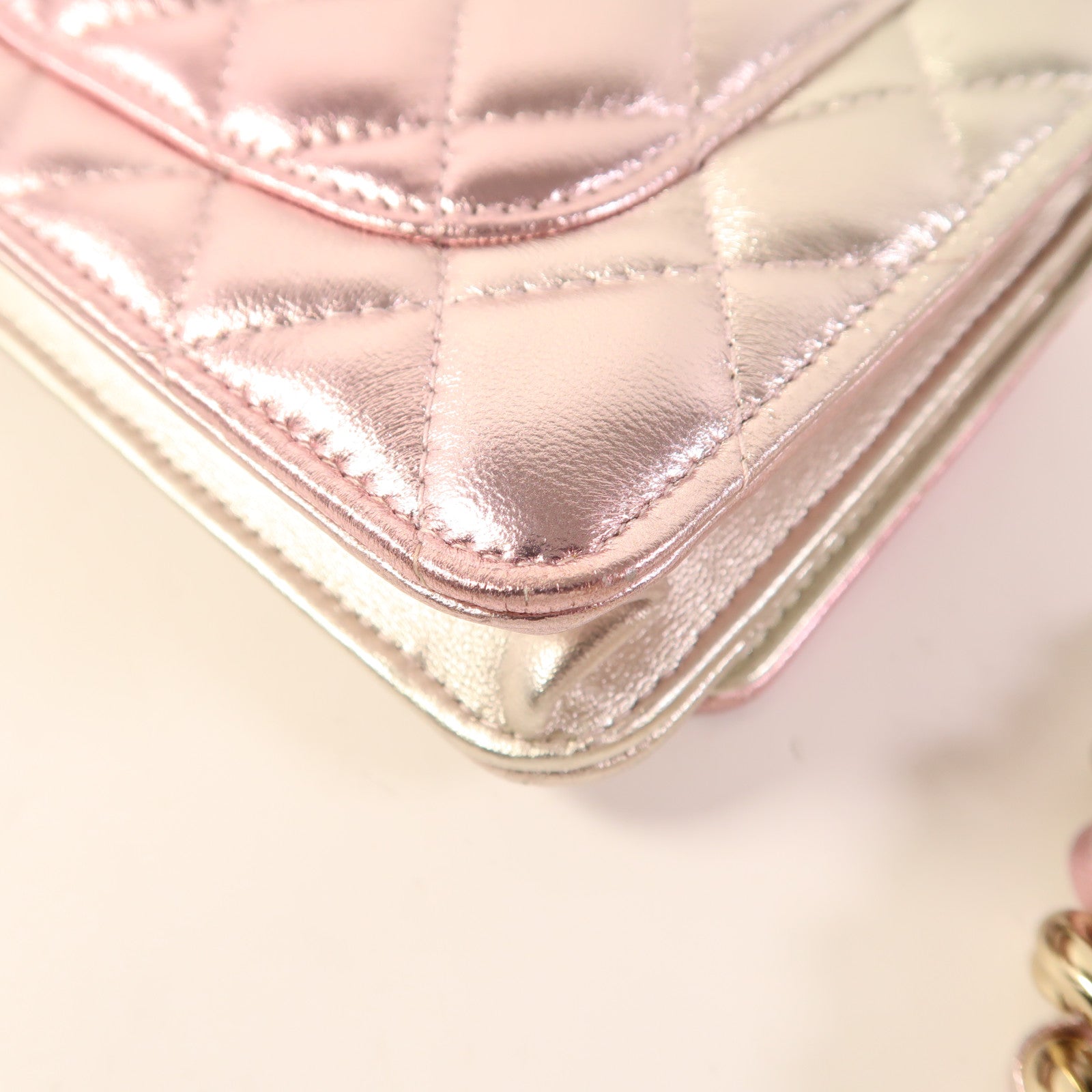 CHANEL 羊皮皮革Wallet on Chain金扣鏈帶肩背袋