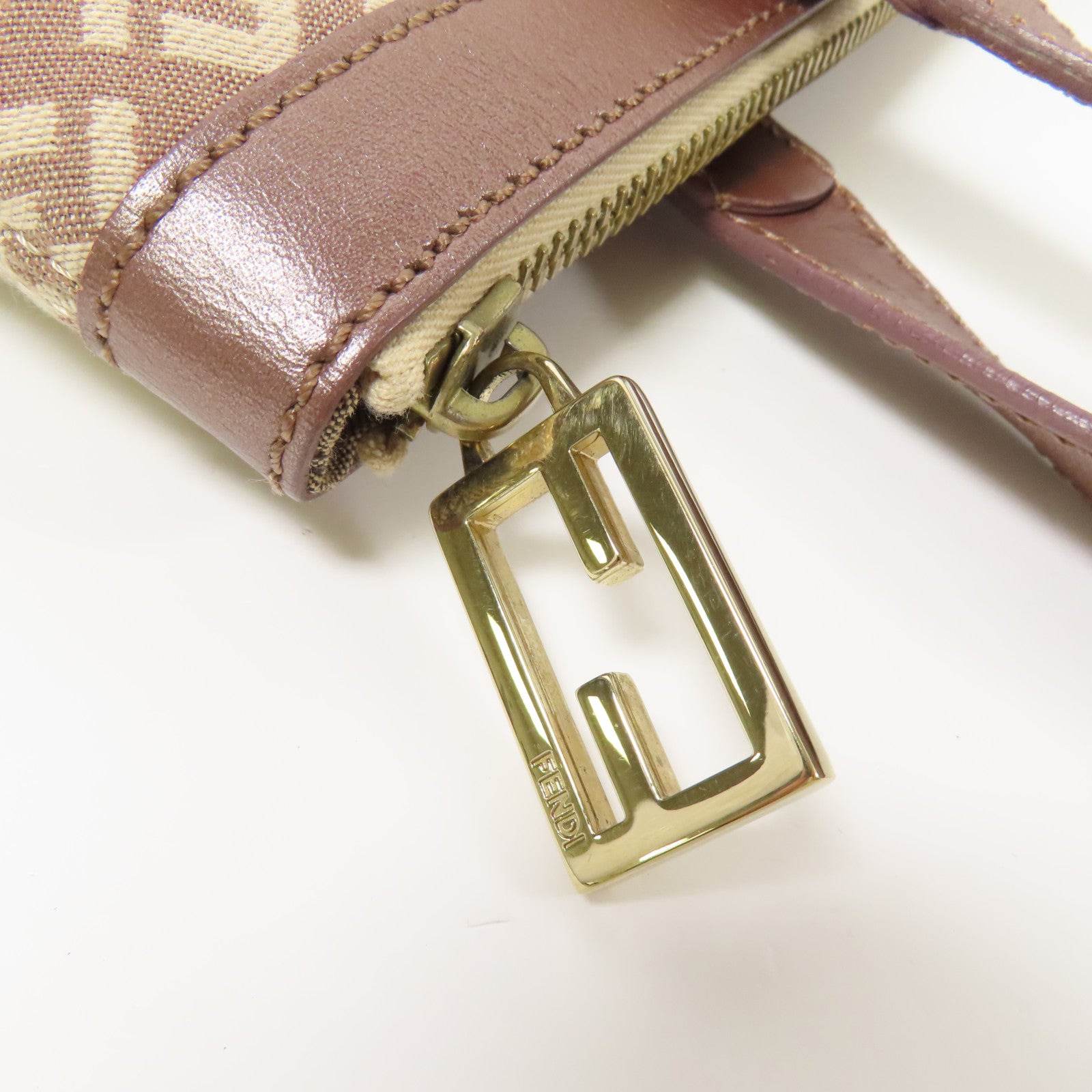 FENDI 帆布Tote Bag金扣肩背袋