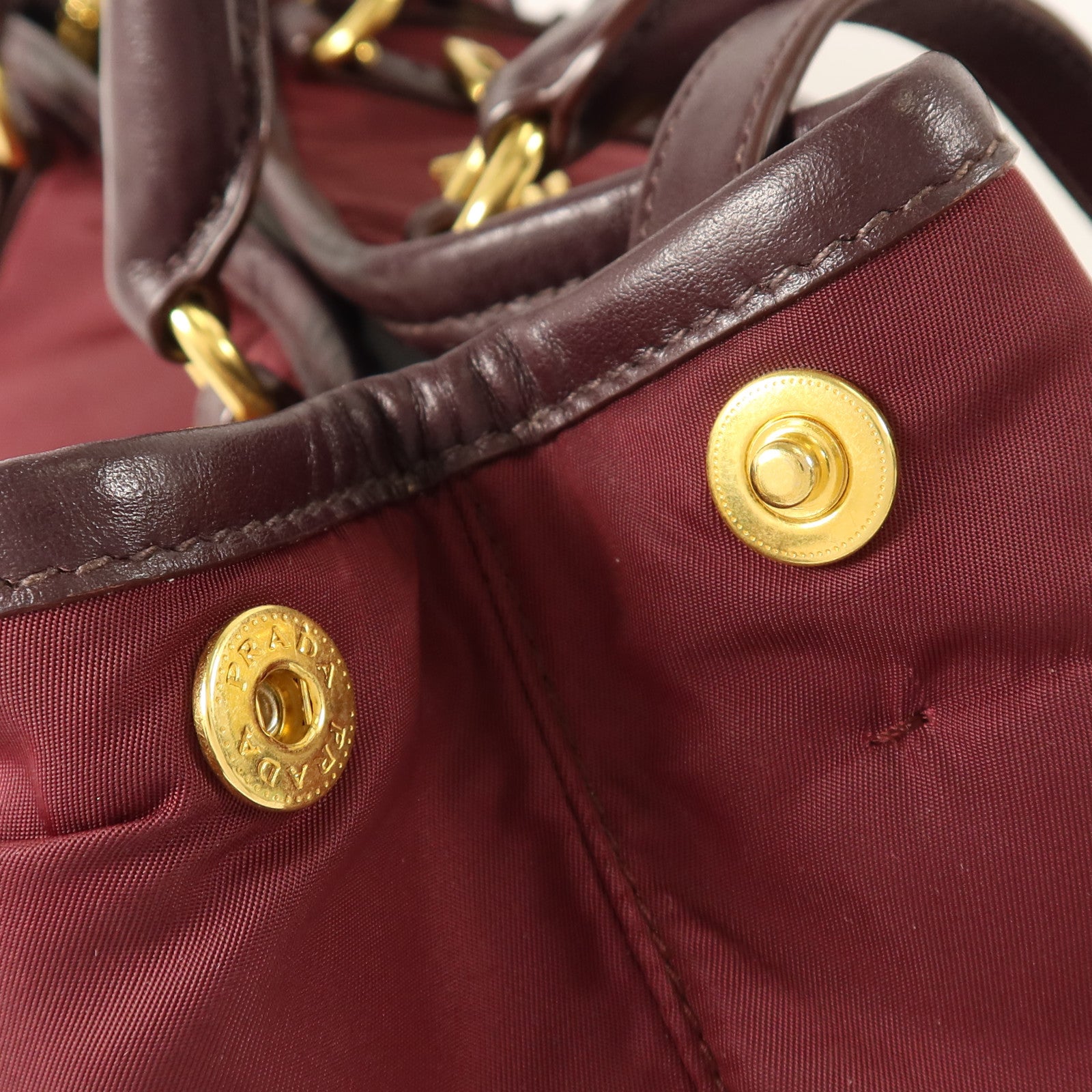 PRADA 尼龍2Way Shoulder金扣肩背袋