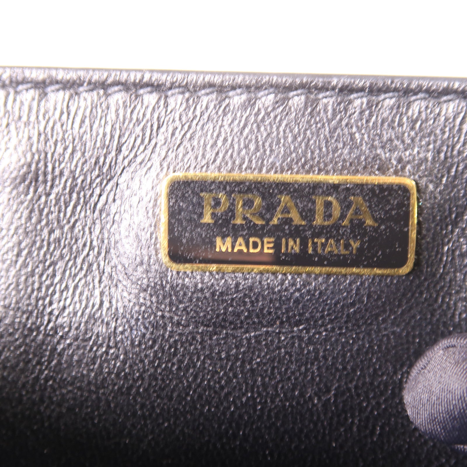 PRADA 皮革Cahier金扣肩背袋