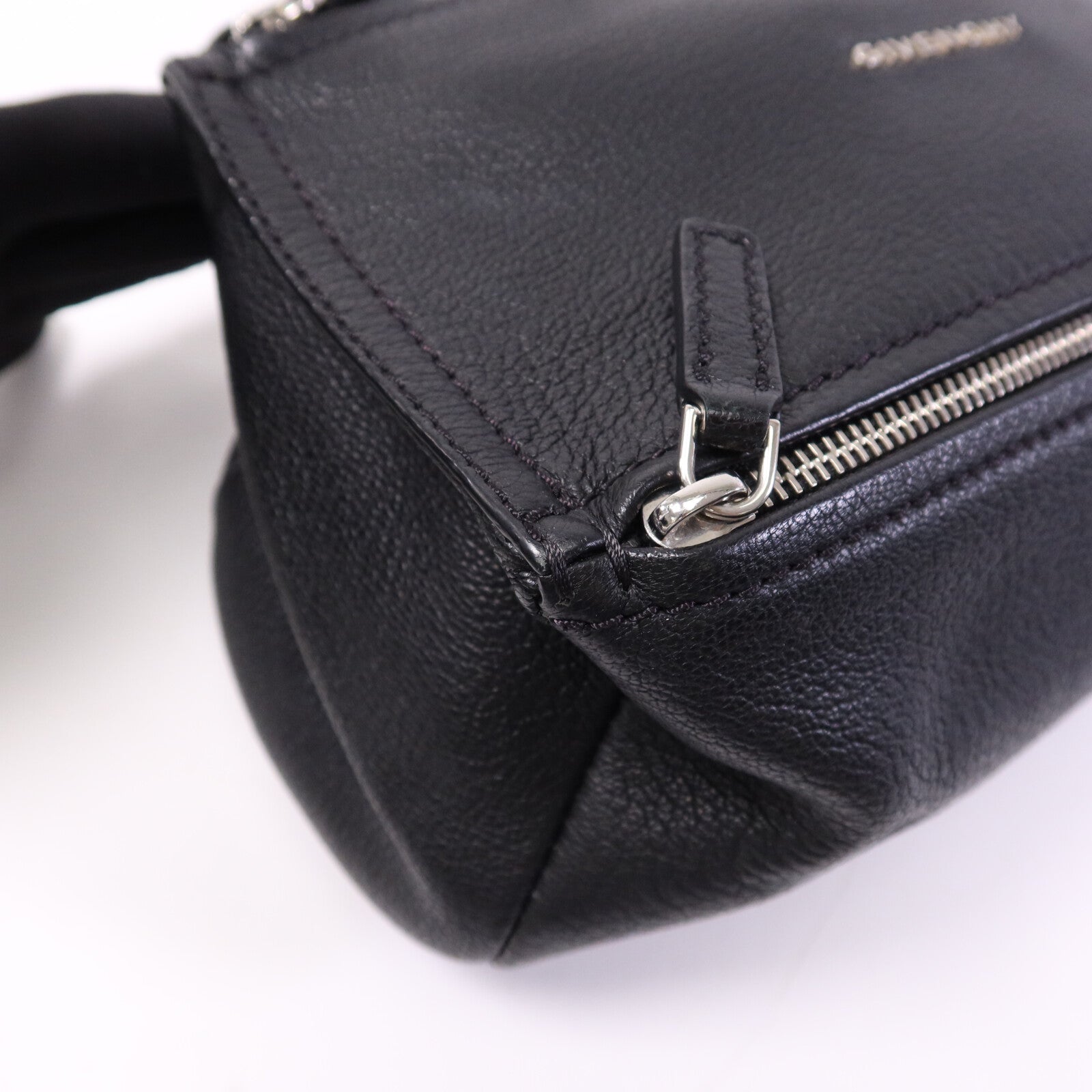 GIVENCHY 牛皮皮革Mini Pandora銀扣手挽袋