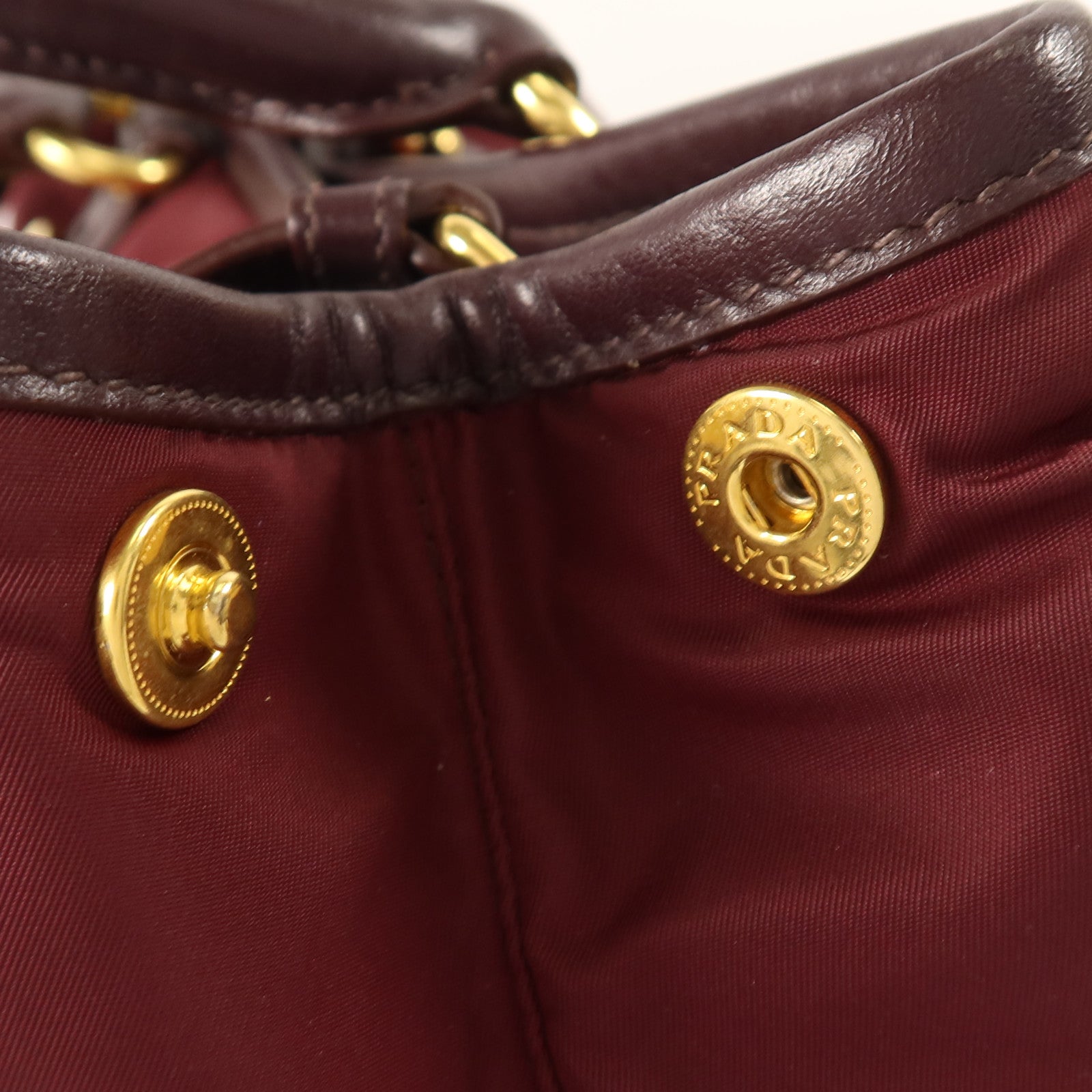 PRADA 尼龍2Way Shoulder金扣肩背袋