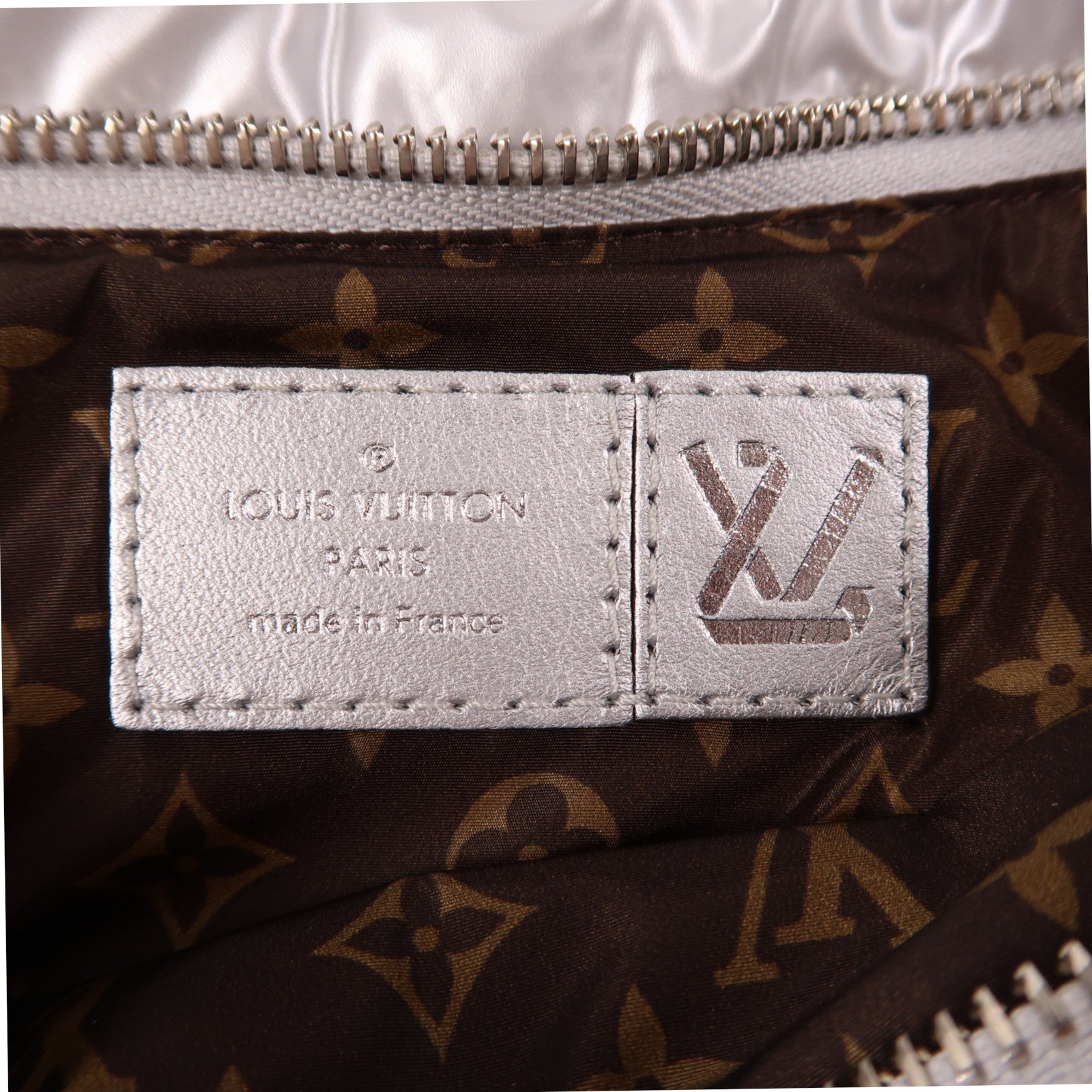 LOUIS VUITTON 【激減優惠】尼龍Recycled Nylon Maxi Multi Pochette Accessories銀扣肩背袋銀色/粉紅色