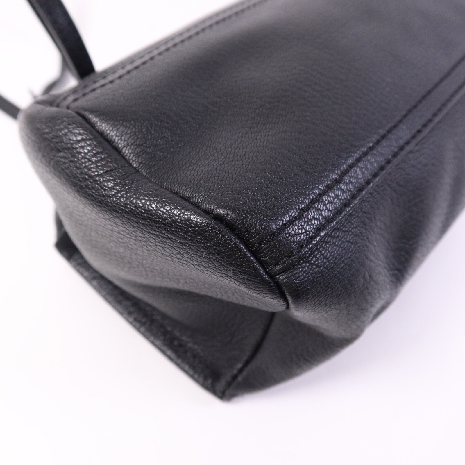 GIVENCHY 牛皮皮革Mini Pandora銀扣手挽袋