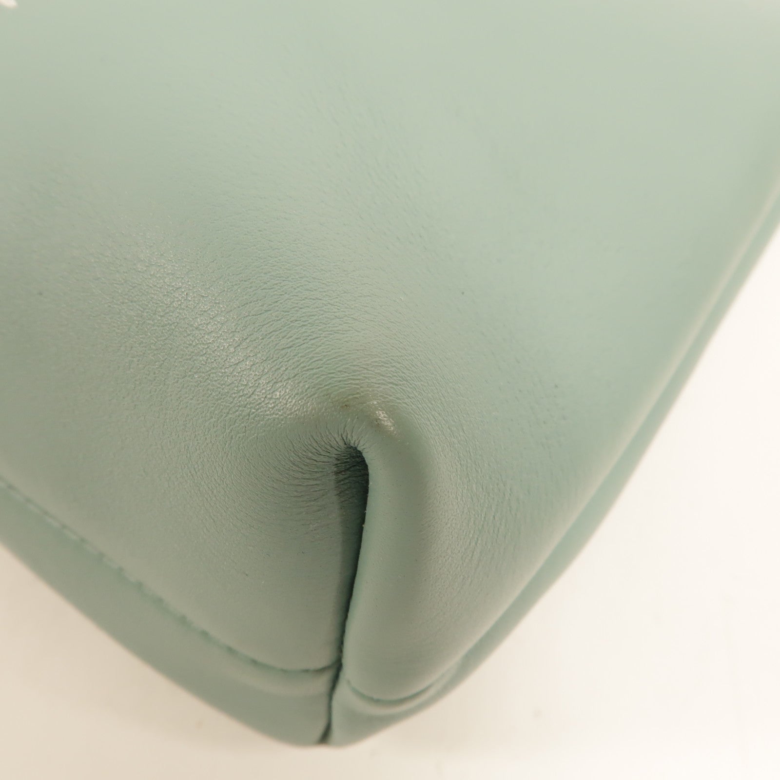 LOEWE 牛皮皮革Pebble Pouch肩背袋