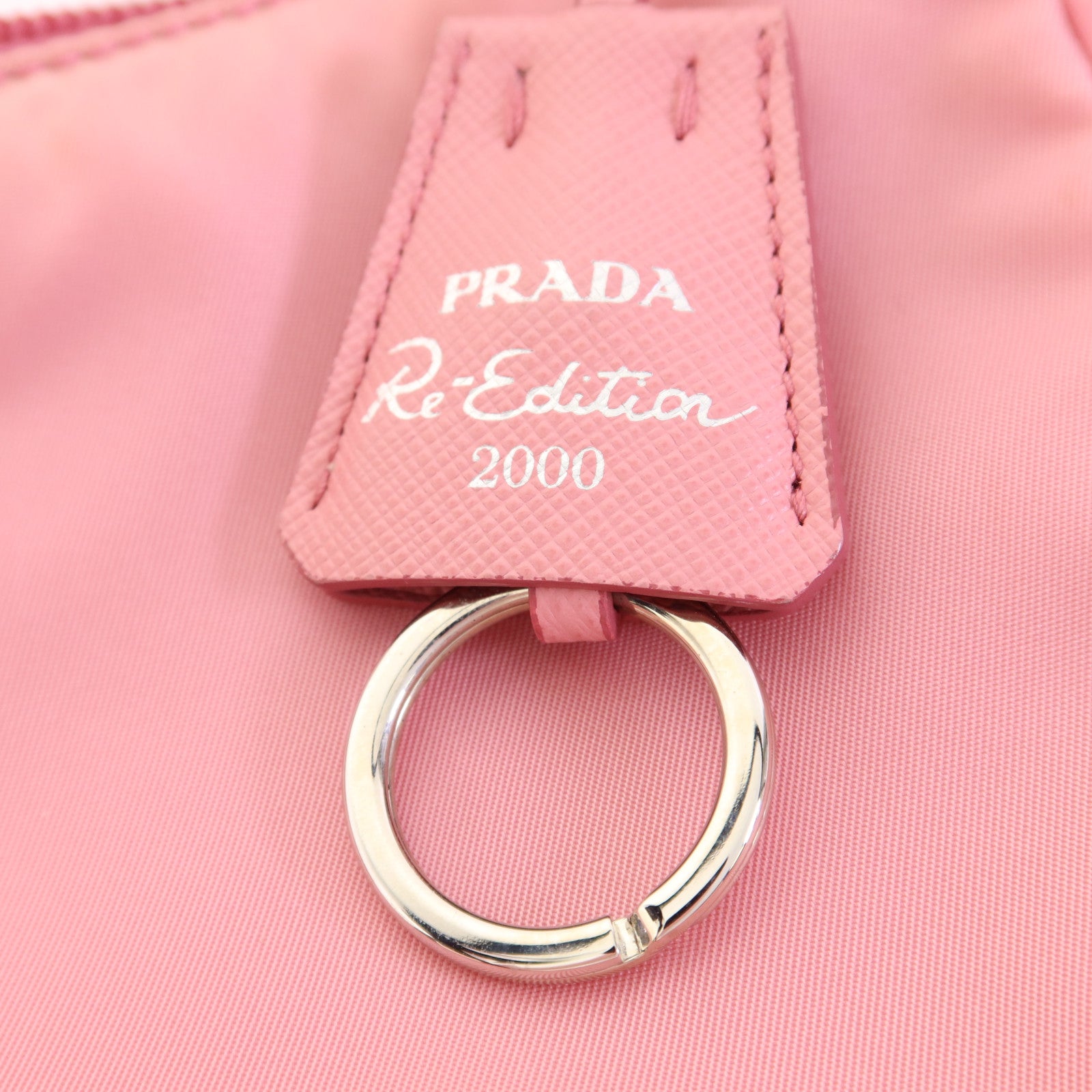 PRADA 尼龍Re-Edition 2000銀扣手挽袋