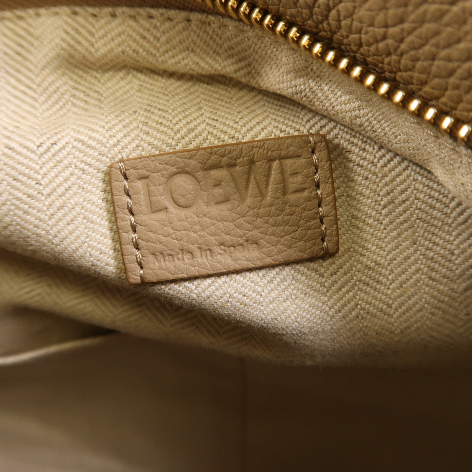 LOEWE 牛皮皮革Puzzle Medium金扣手挽肩背兩用袋