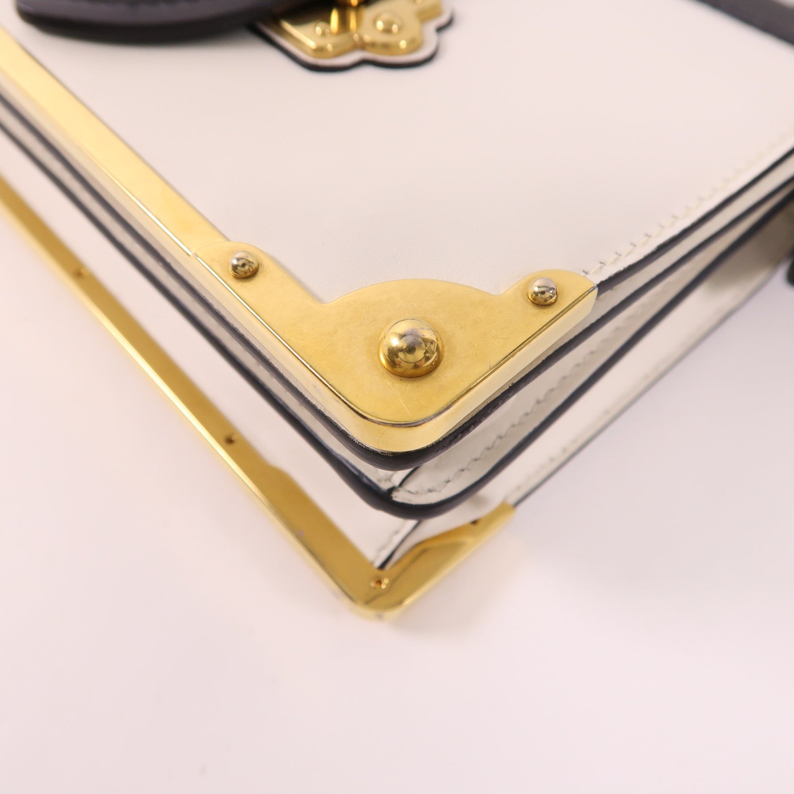 PRADA 皮革Cahier金扣肩背袋