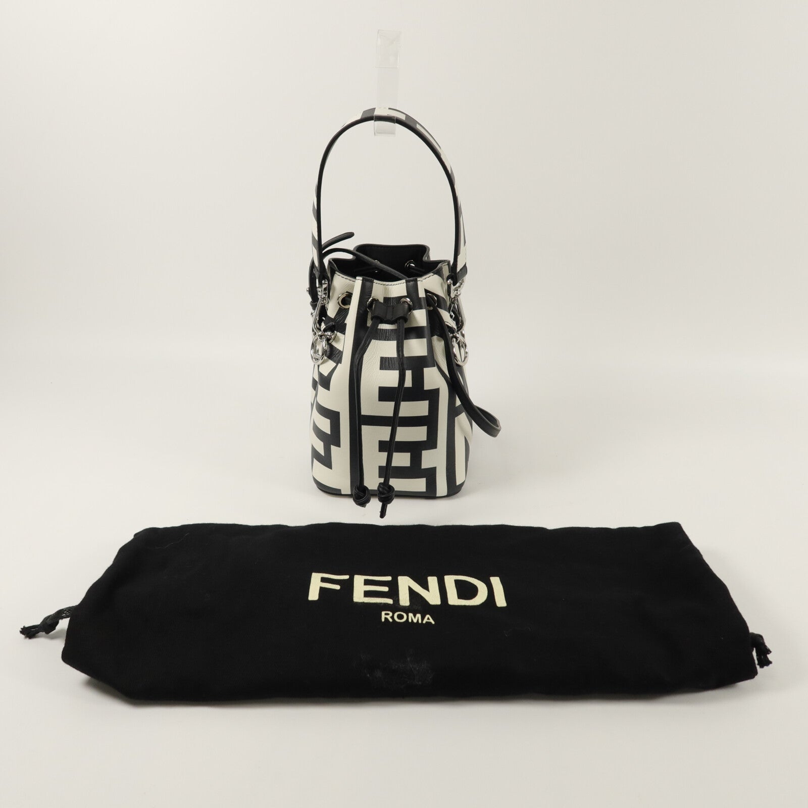 FENDI 牛皮皮革Mini Mon Tresor手挽肩背兩用袋