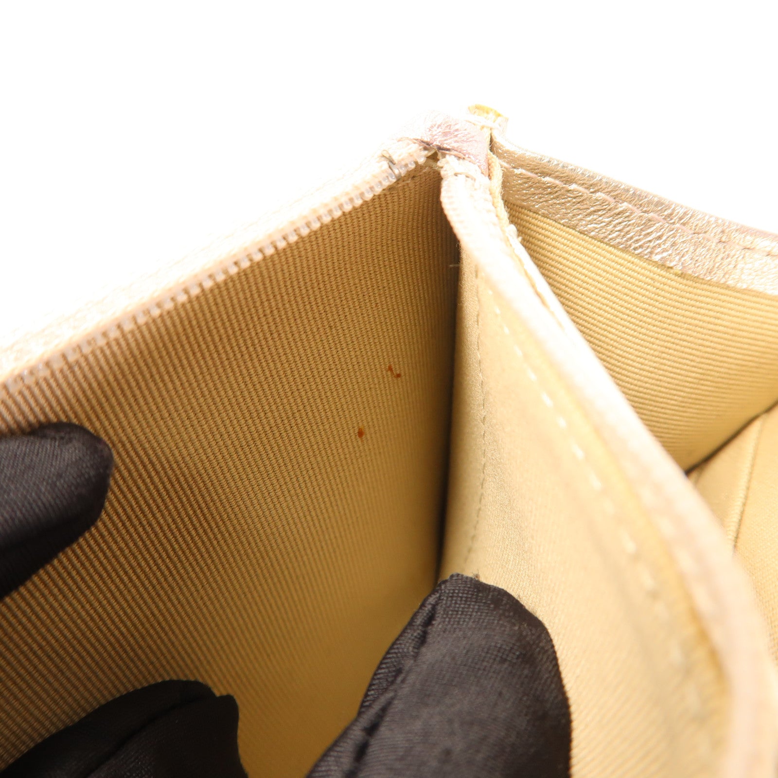 CHANEL 羊皮皮革Wallet on Chain金扣鏈帶肩背袋