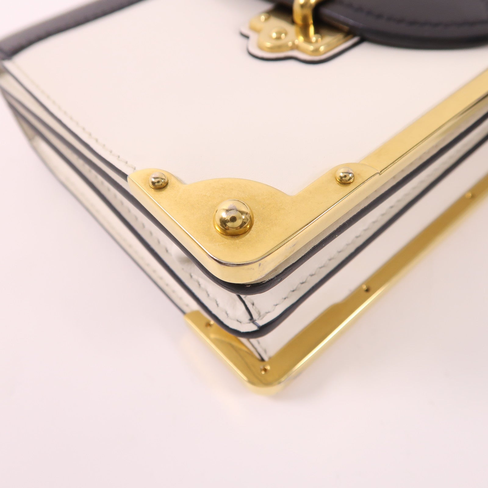 PRADA 皮革Cahier金扣肩背袋