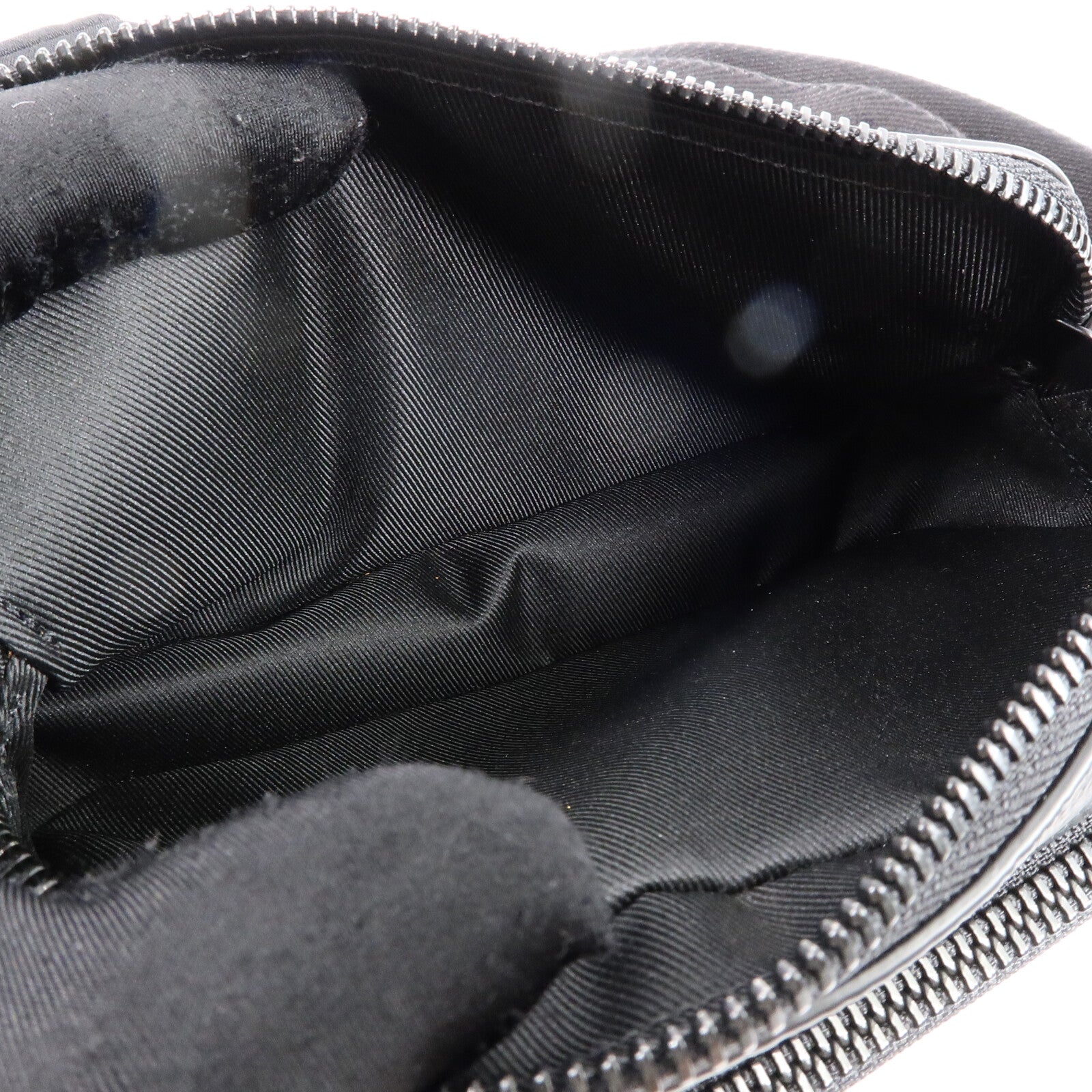 LOUIS VUITTON 牛皮皮革Alpha Wearable Wallet肩背袋