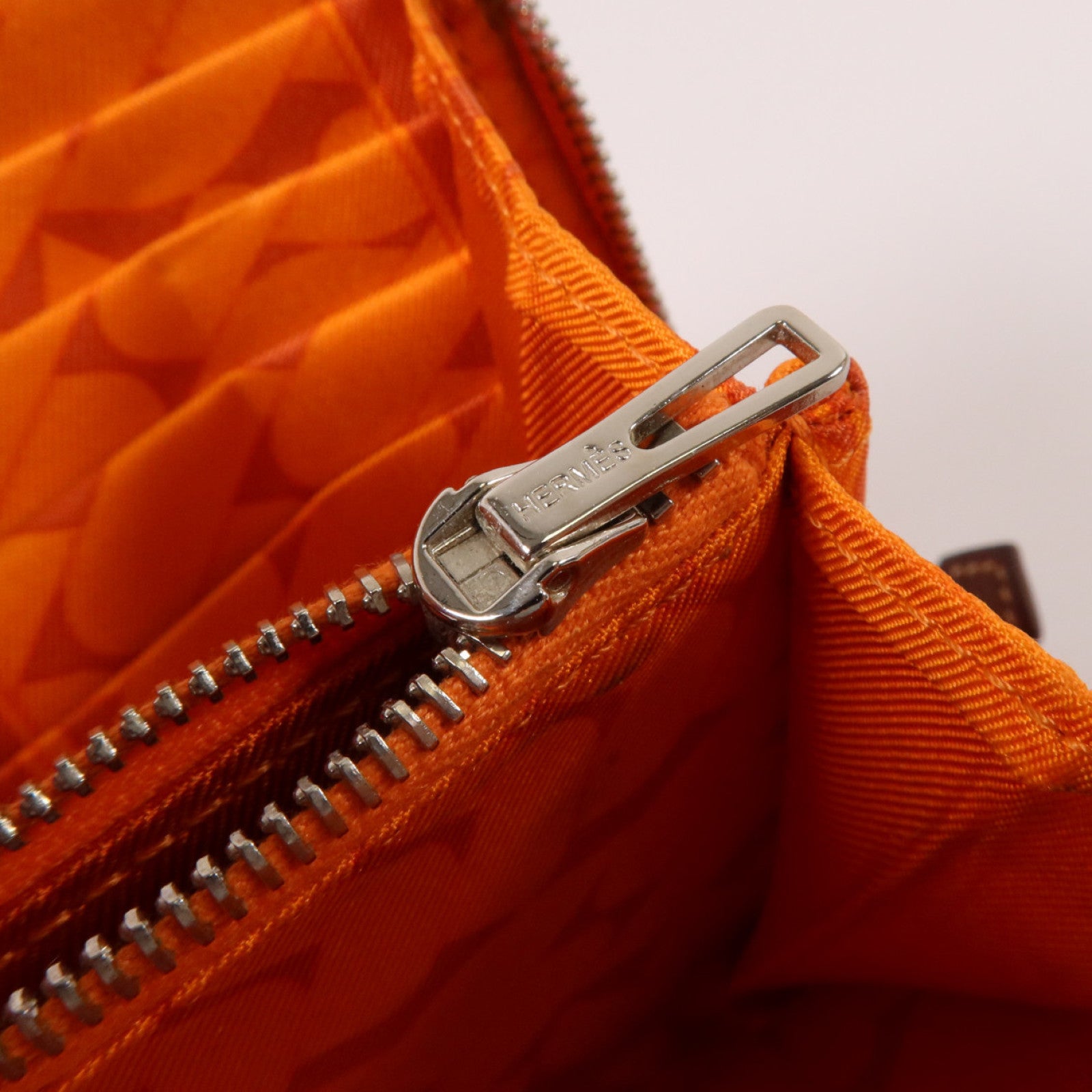HERMES Epsom皮革Silk In Long Wallet銀扣長錢包Rose Azalee