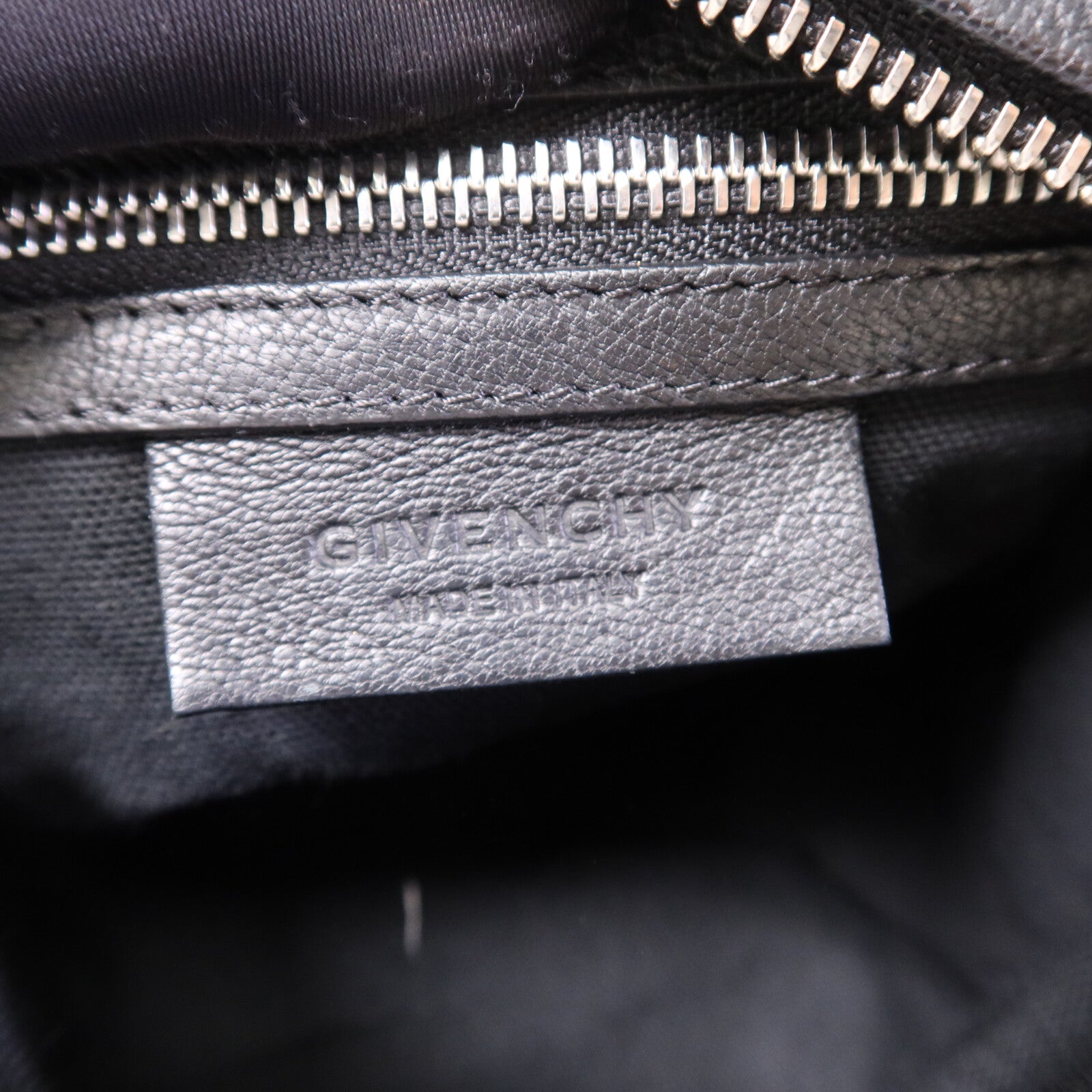 GIVENCHY 牛皮皮革Mini Pandora銀扣手挽袋