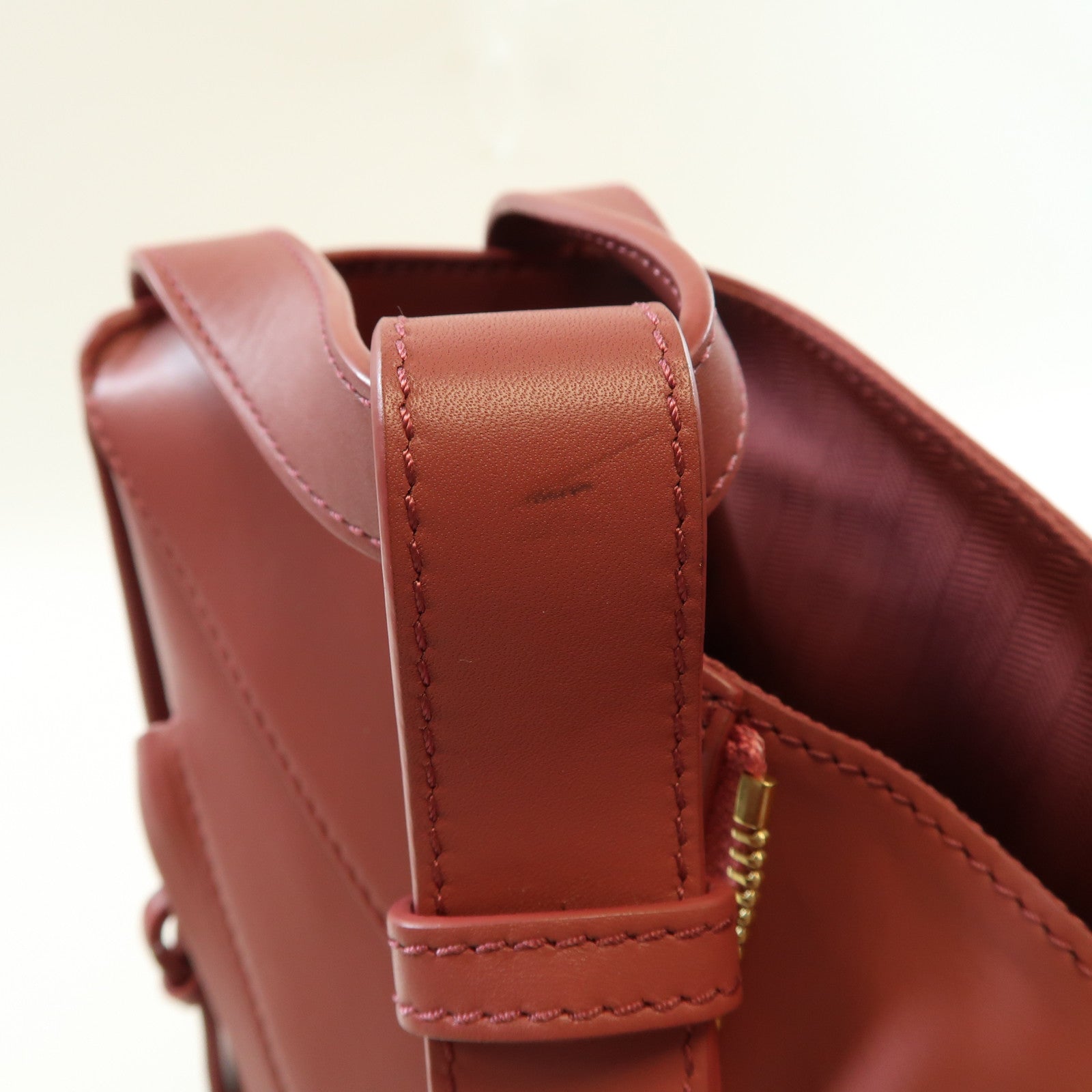 LOEWE 牛皮皮革Hammock金扣手挽肩背兩用袋粉紅色