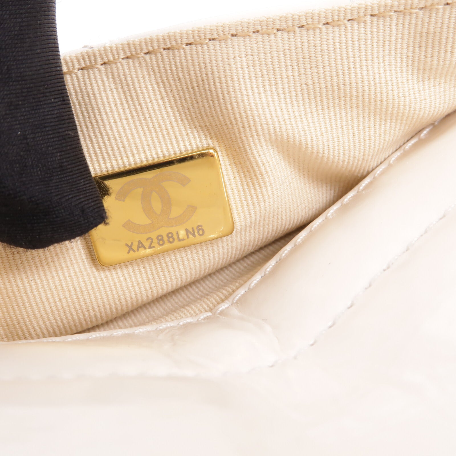 CHANEL 牛皮皮革Hobo Small鏈帶肩背袋