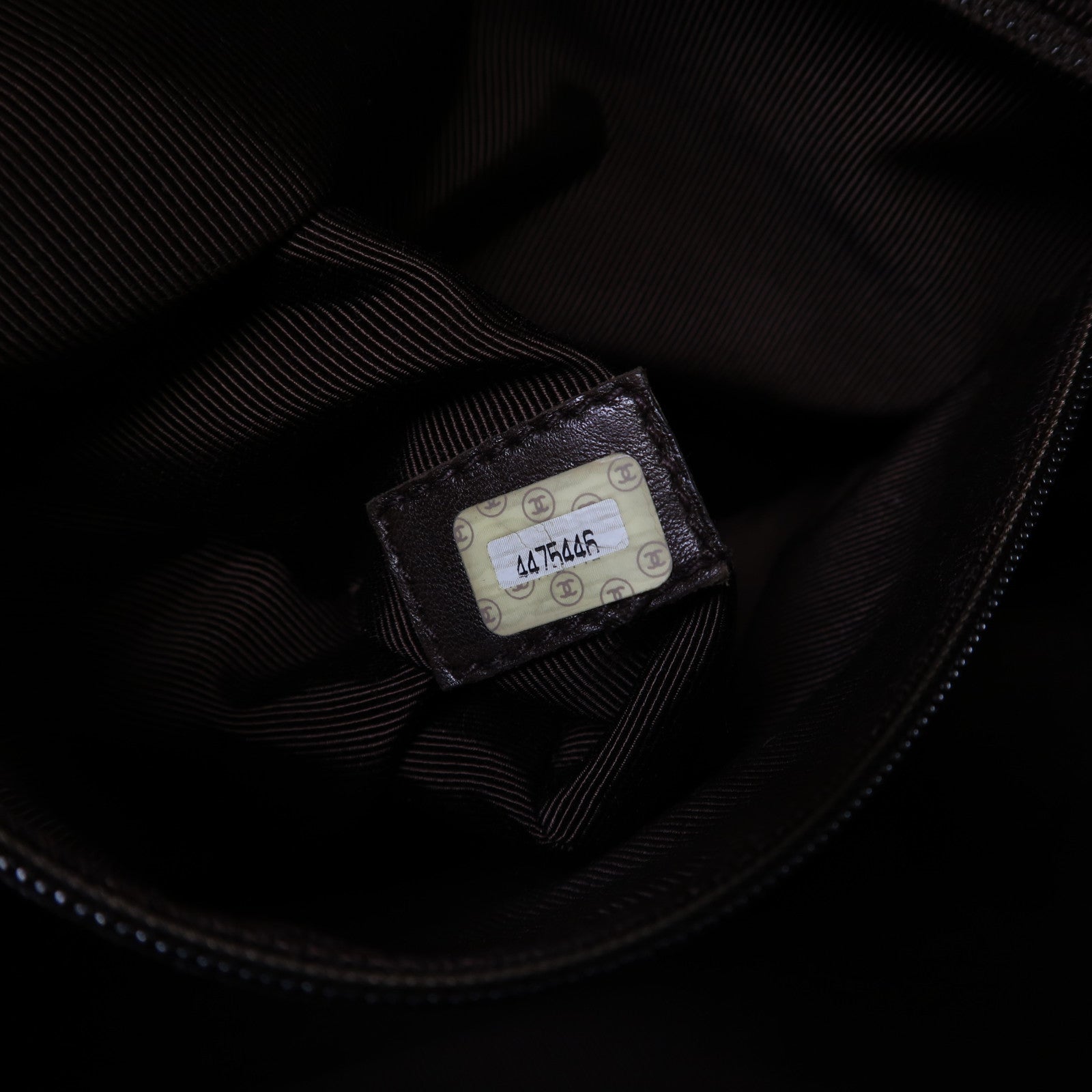 CHANEL Caviar皮革Shoulder Bag金扣肩背袋啡色