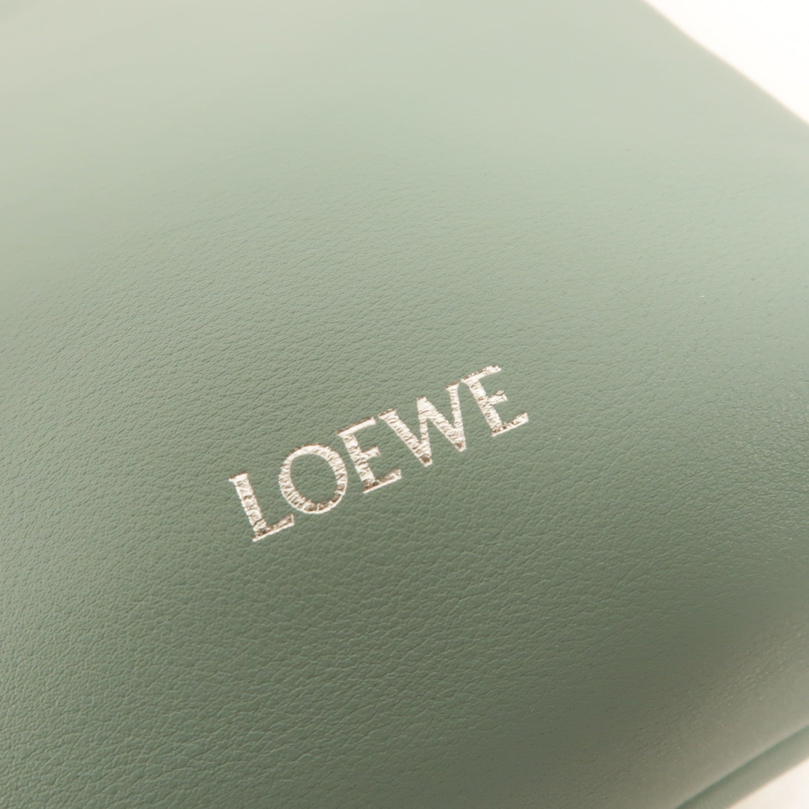 LOEWE 牛皮皮革Pebble Pouch肩背袋