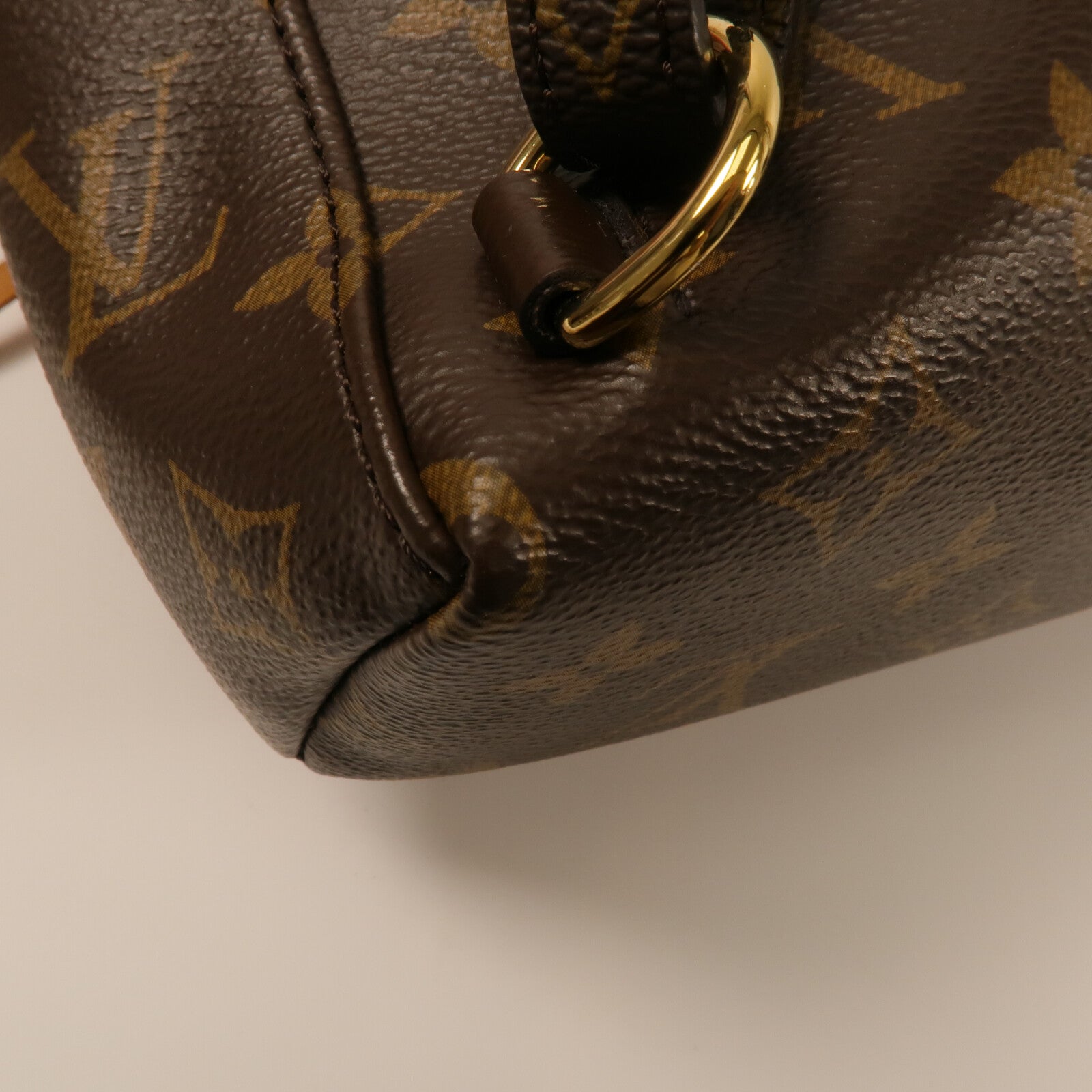 LOUIS VUITTON Monogram Excursion PM背包