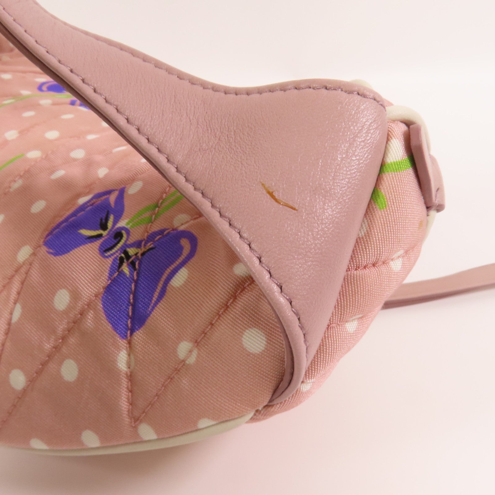 Miu Miu 尼龍Waist Bag金扣腰包