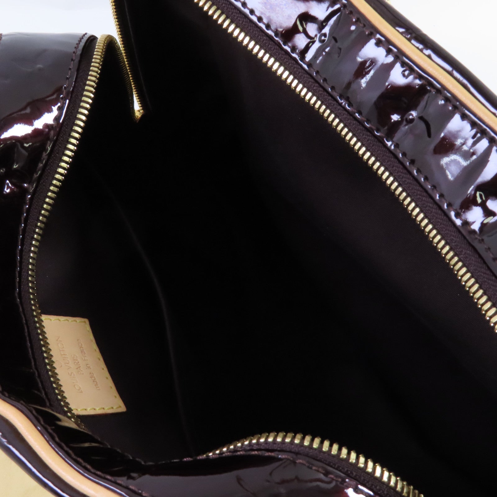 LOUIS VUITTON Vernis Summit Drive金扣手挽袋酒紅色