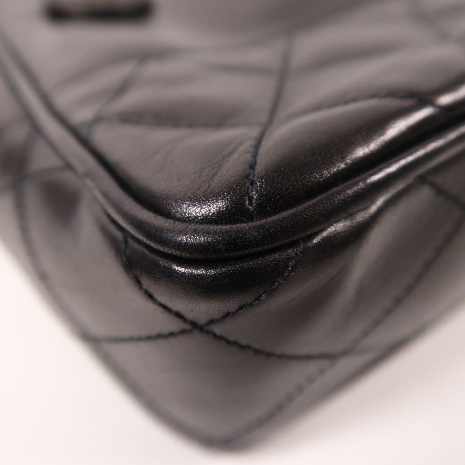 CHANEL 羊皮皮革Chain Shoulder金扣鏈帶肩背袋
