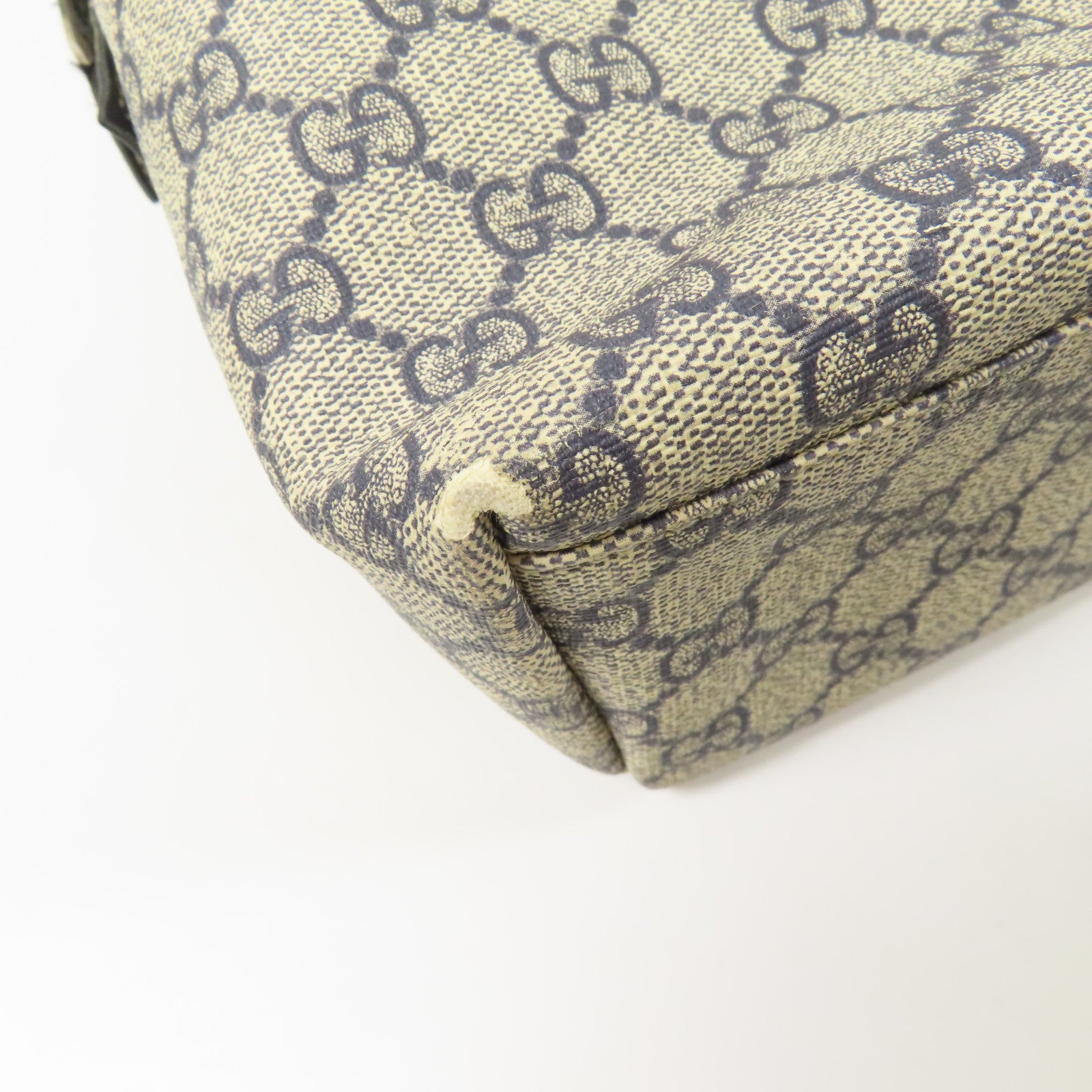 GUCCI 塗層帆布GG Supreme Backpack背包