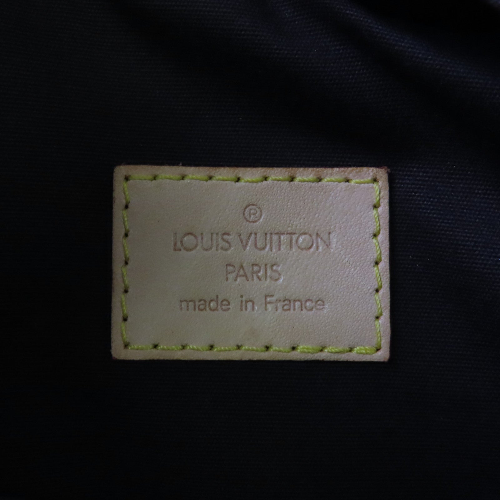 LOUIS VUITTON Vernis Summit Drive金扣手挽袋酒紅色