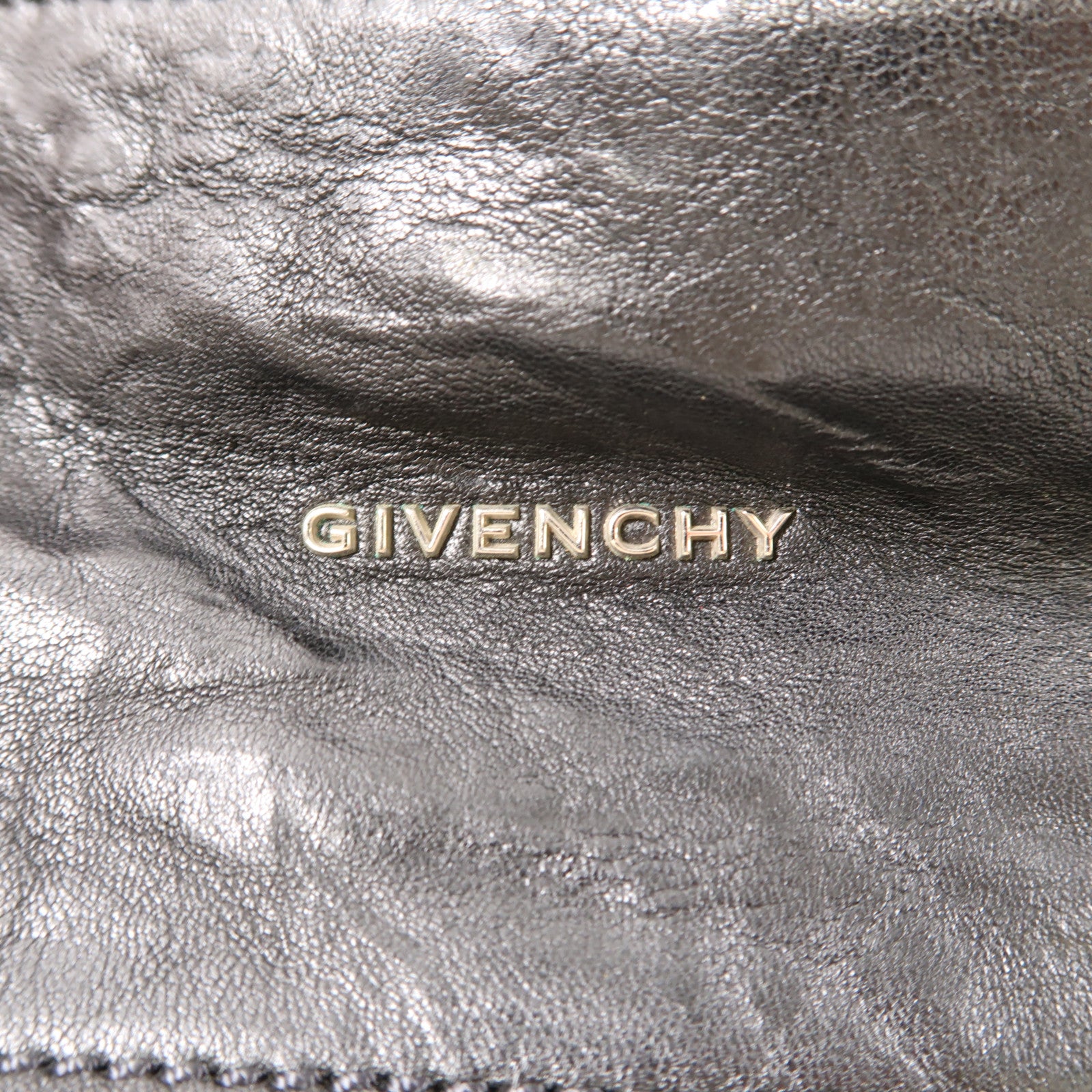 GIVENCHY 【激減優惠】牛皮皮革Mini Pandora銀扣肩背袋黑色
