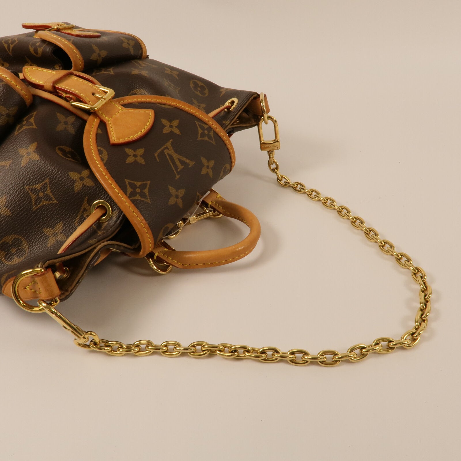 LOUIS VUITTON Monogram Excursion PM背包