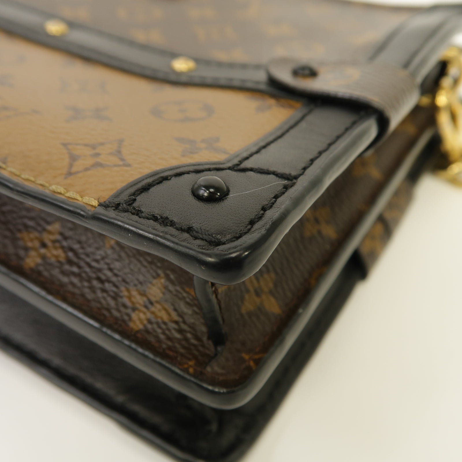 LOUIS VUITTON 【激減優惠】Monogram Reverse Trunk Clutch金扣肩背袋啡色/黑色
