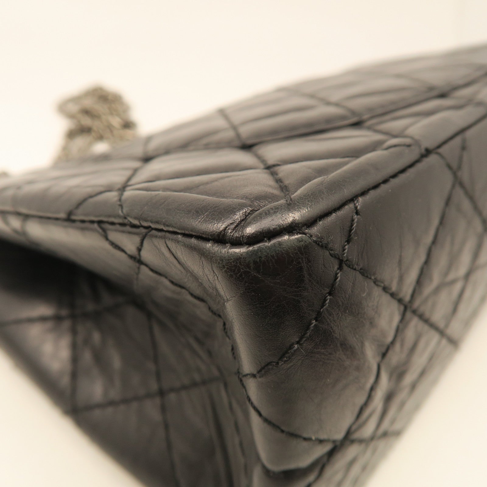 CHANEL rhombic cowhide leather 2.55 Chain Shoulder silver buckle chain shoulder bag black