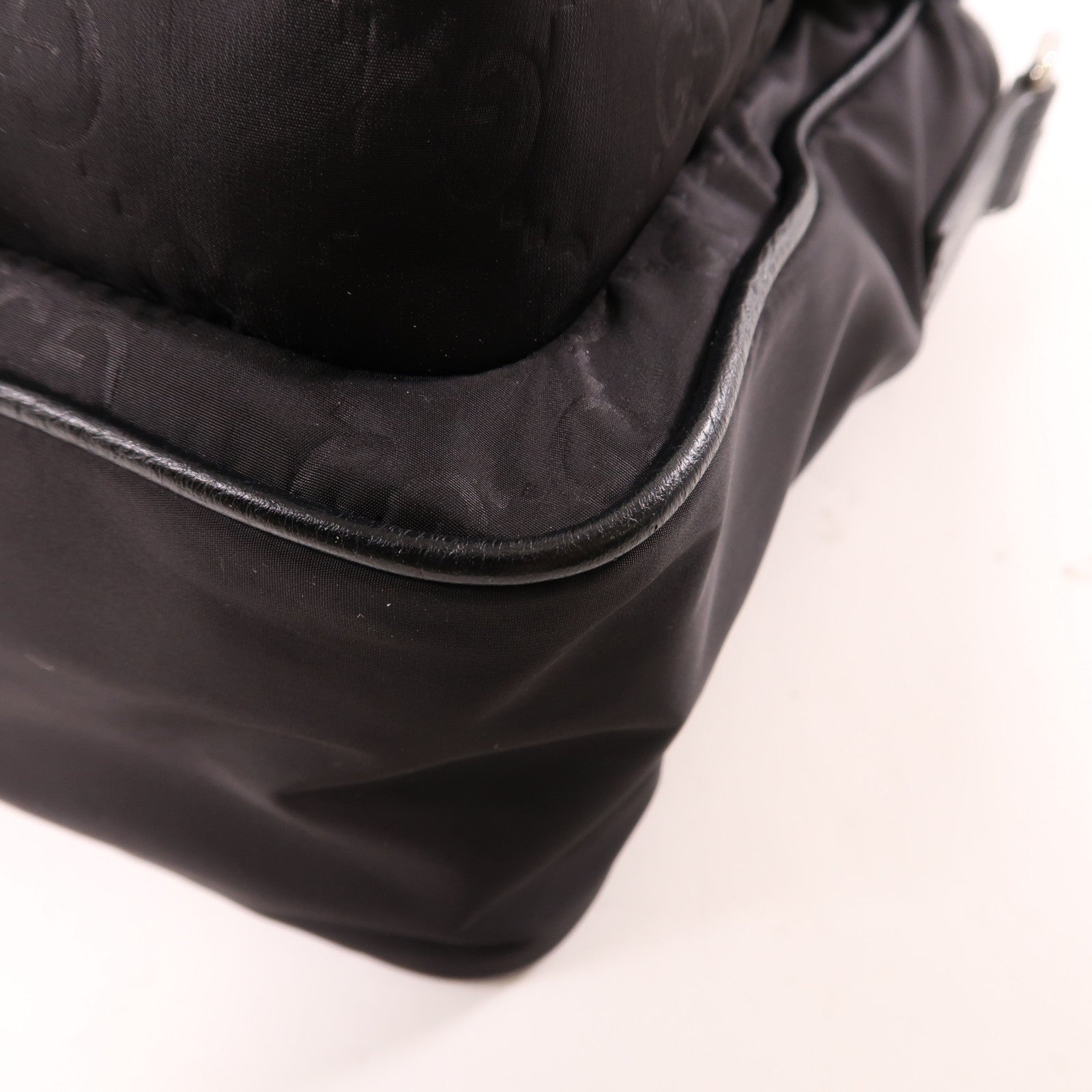 GUCCI 尼龍Shoulder Bag銀扣肩背袋黑色
