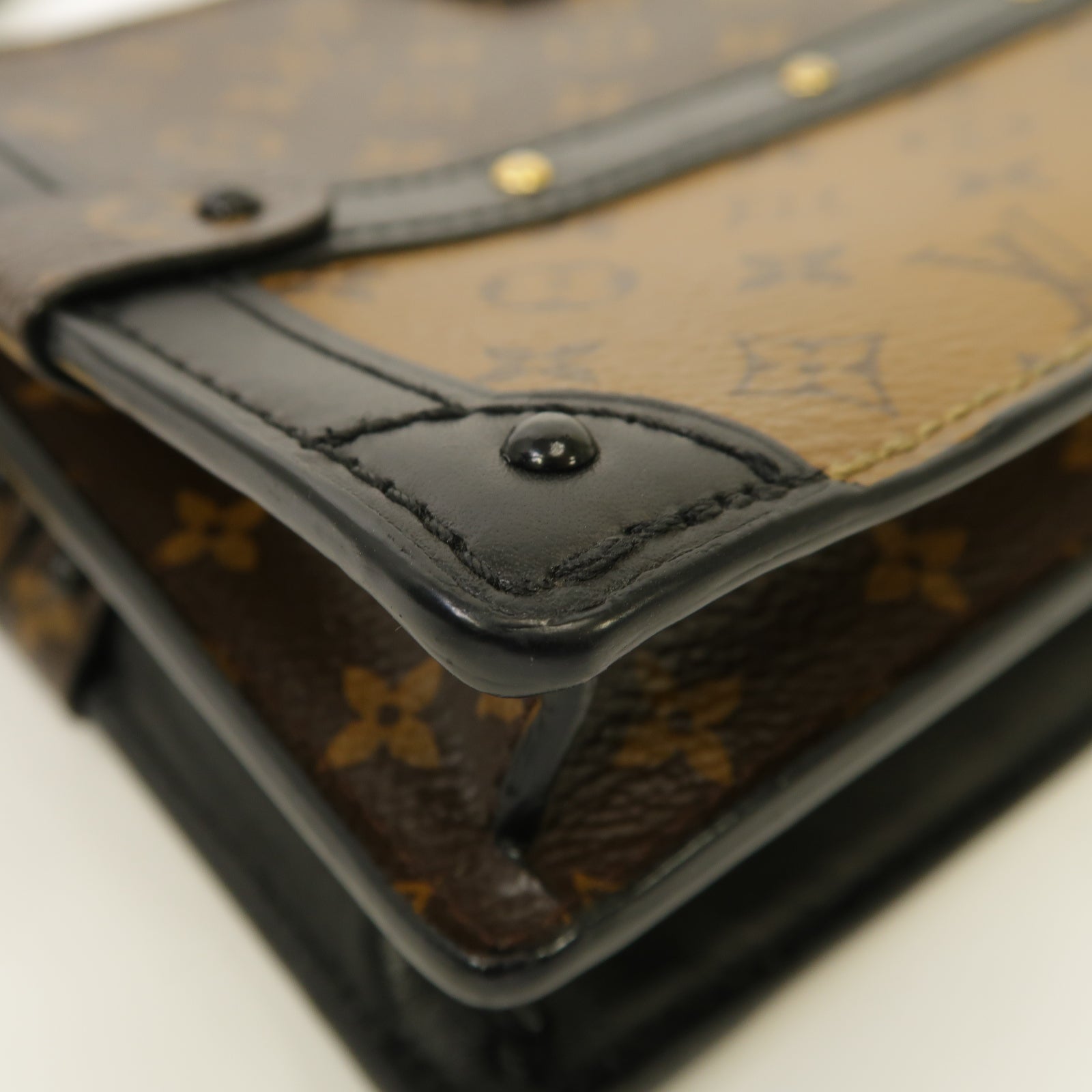 LOUIS VUITTON 【激減優惠】Monogram Reverse Trunk Clutch金扣肩背袋啡色/黑色