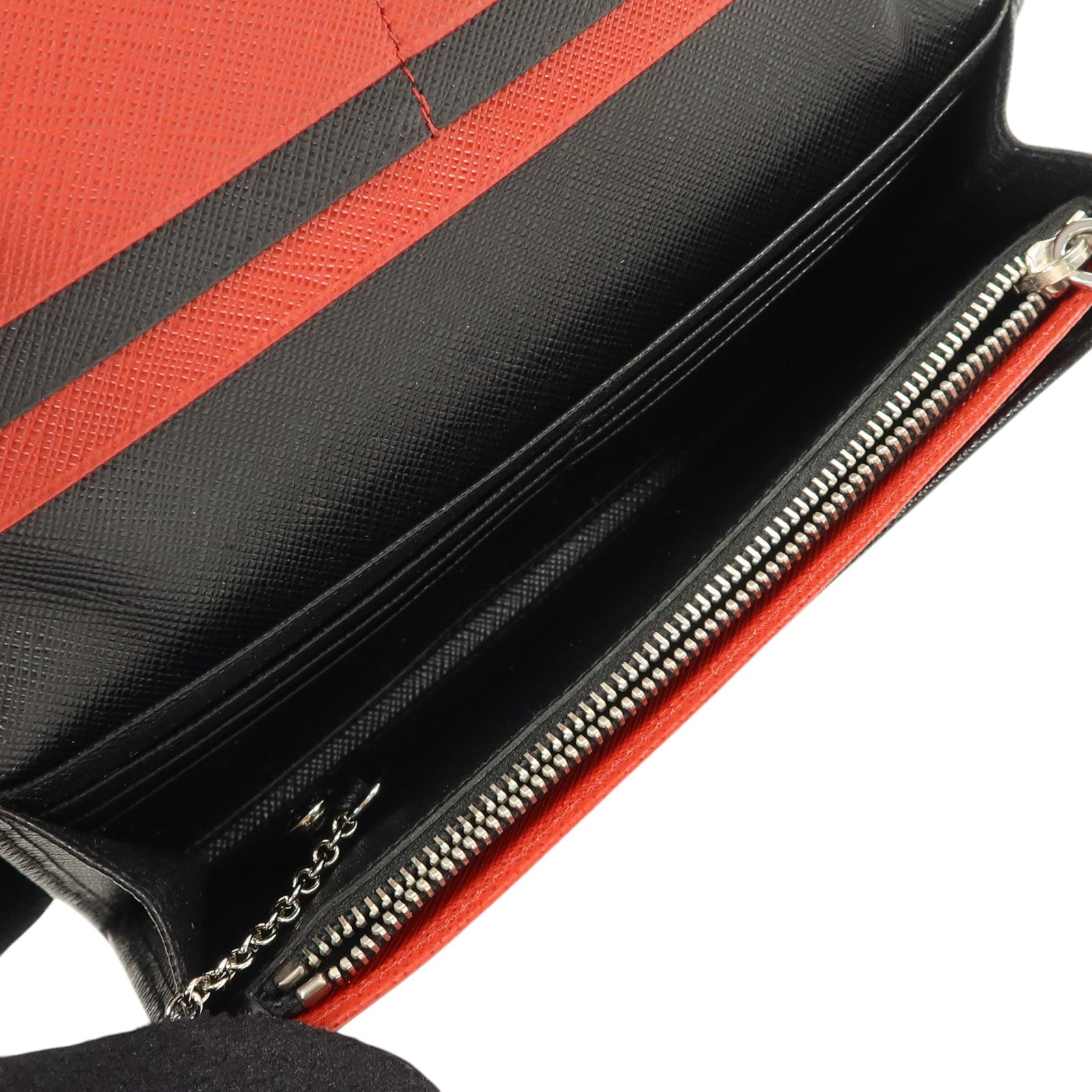 PRADA Saffiano皮革Long Wallet銀扣長錢包